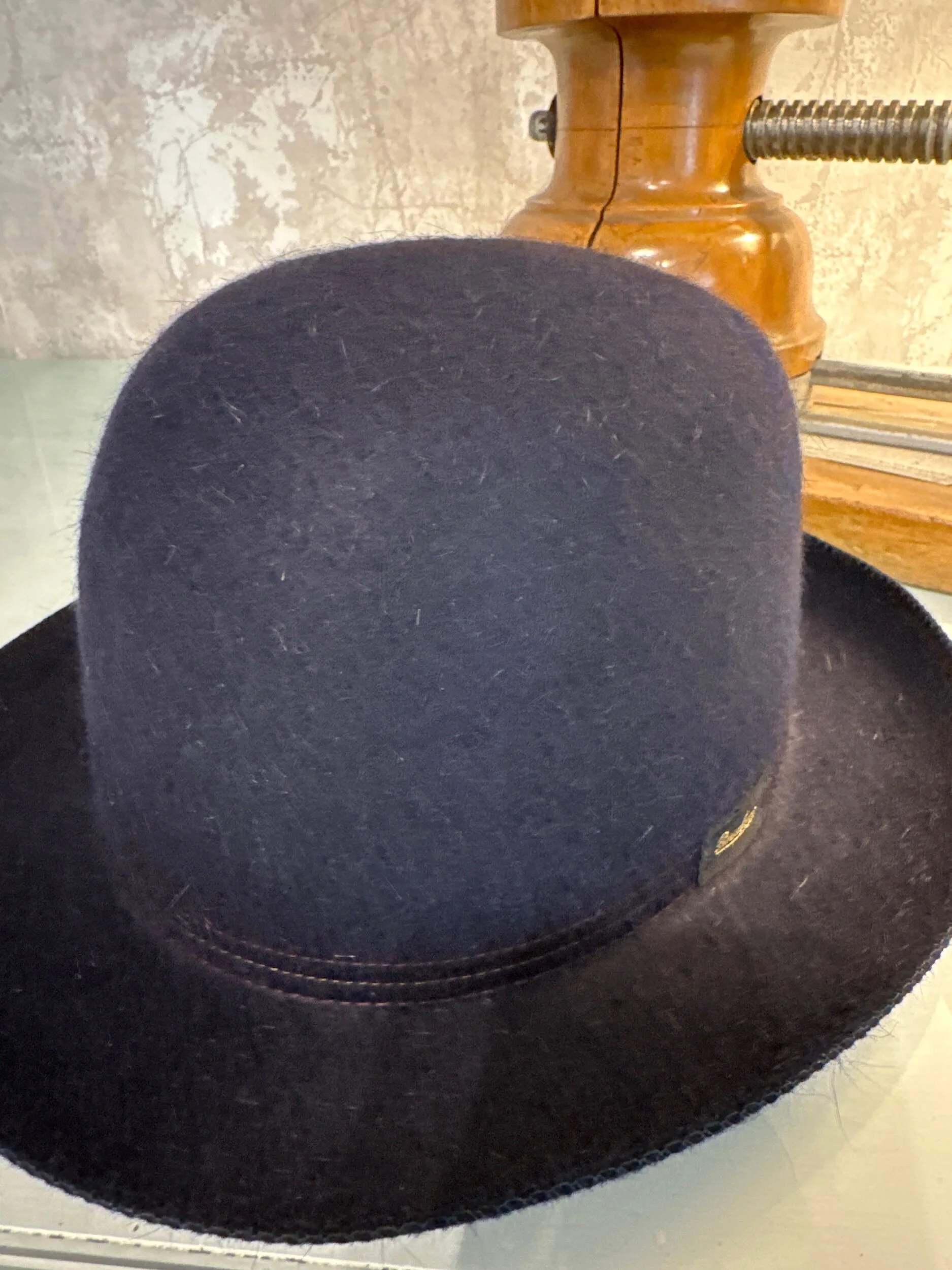 C6469110-E4A6-41E9-85AF-8F71055F8FF7