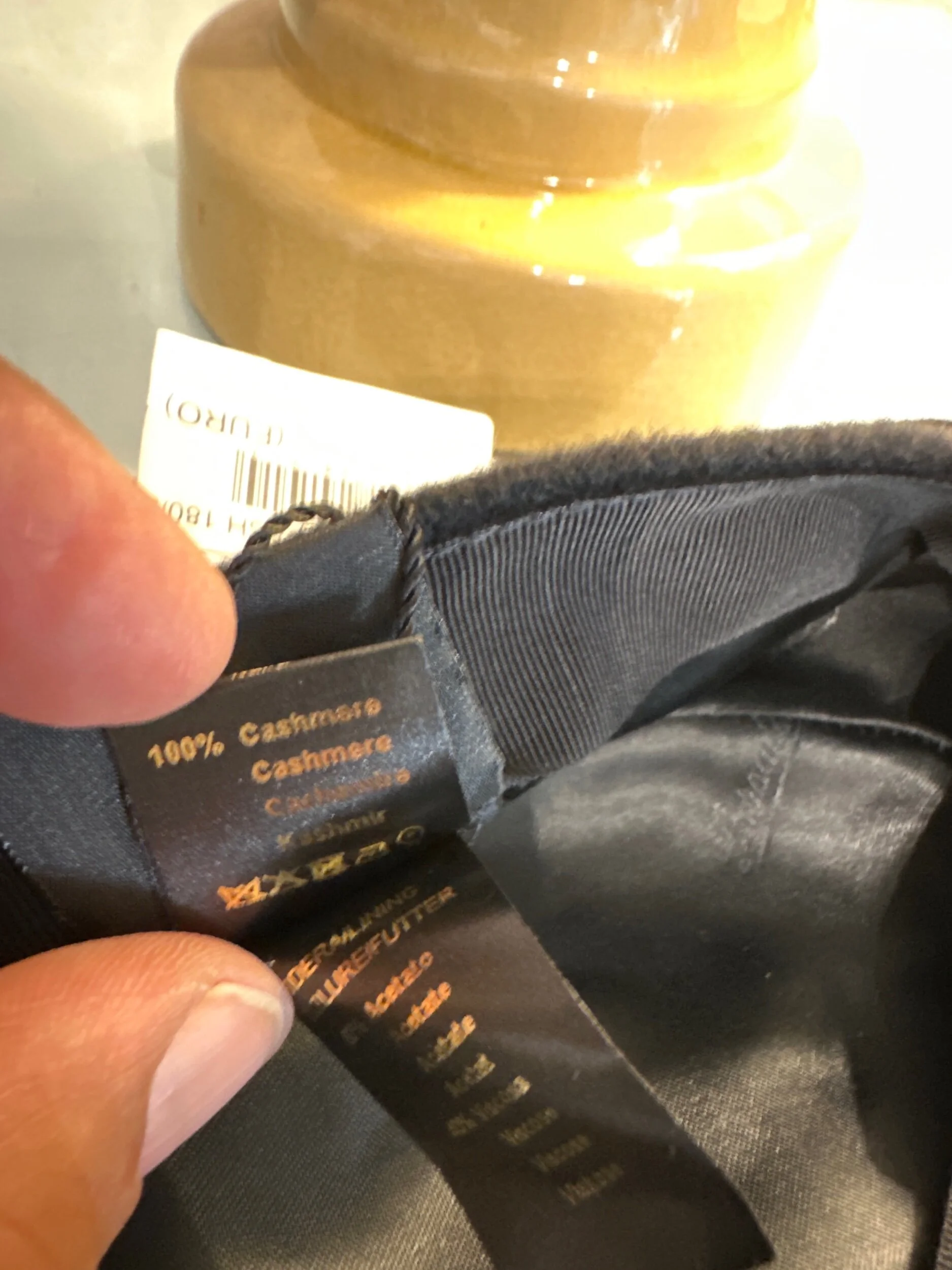 C9EE664B-637D-4039-B5A5-D8BDD38E95AA