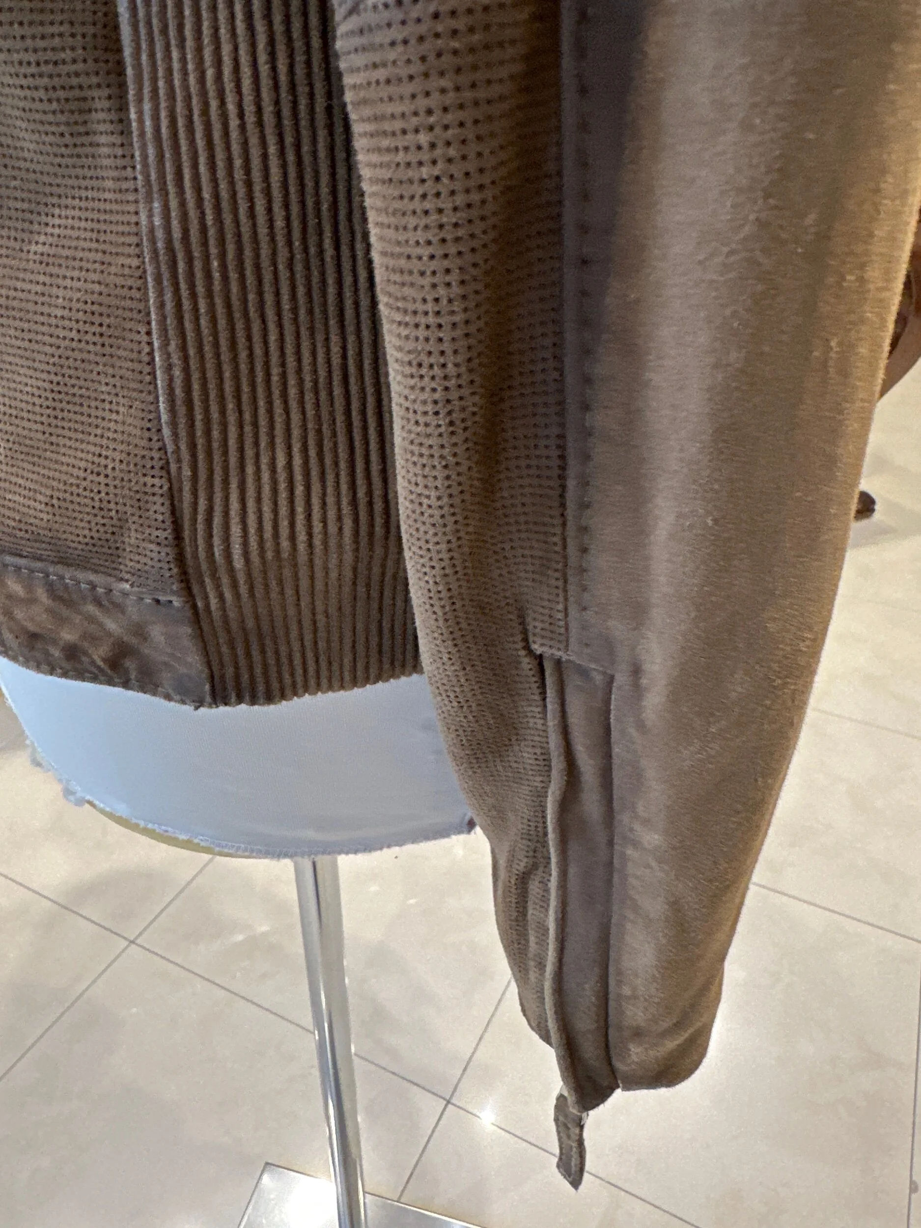 7A2681CB-C81F-4101-AA6A-7DEE3CE26161