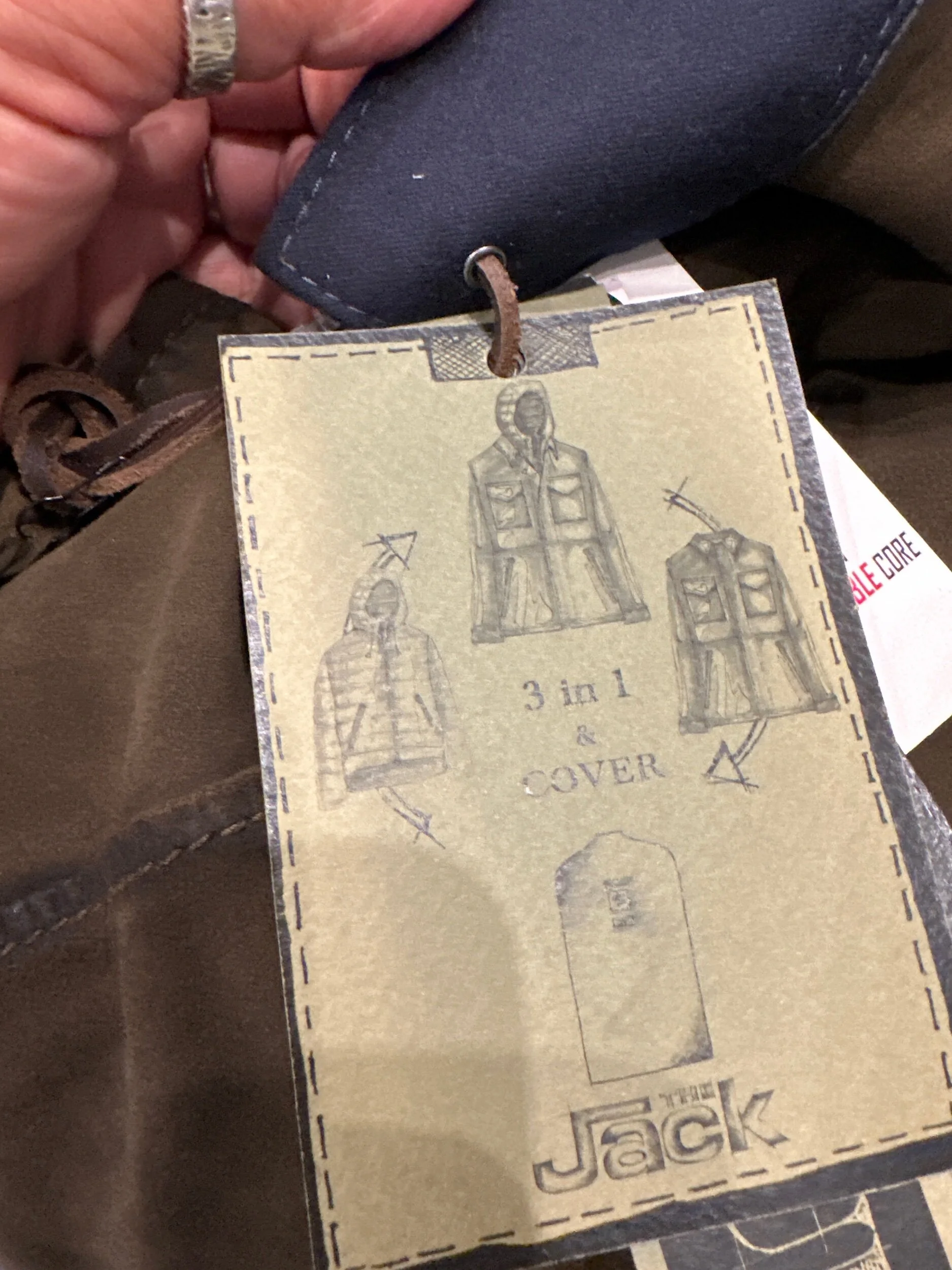 1DE7C607-CA56-4FE7-B88F-7DBA4AD92017