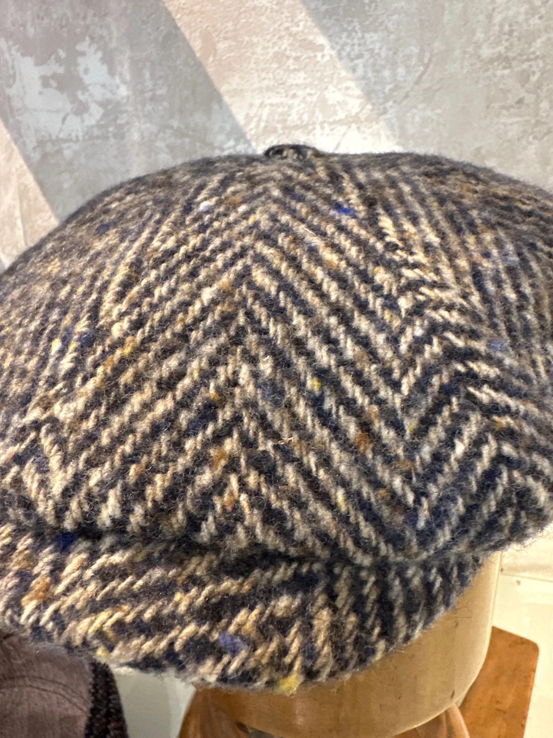 32C5E213-11C9-481B-B689-D33837671200