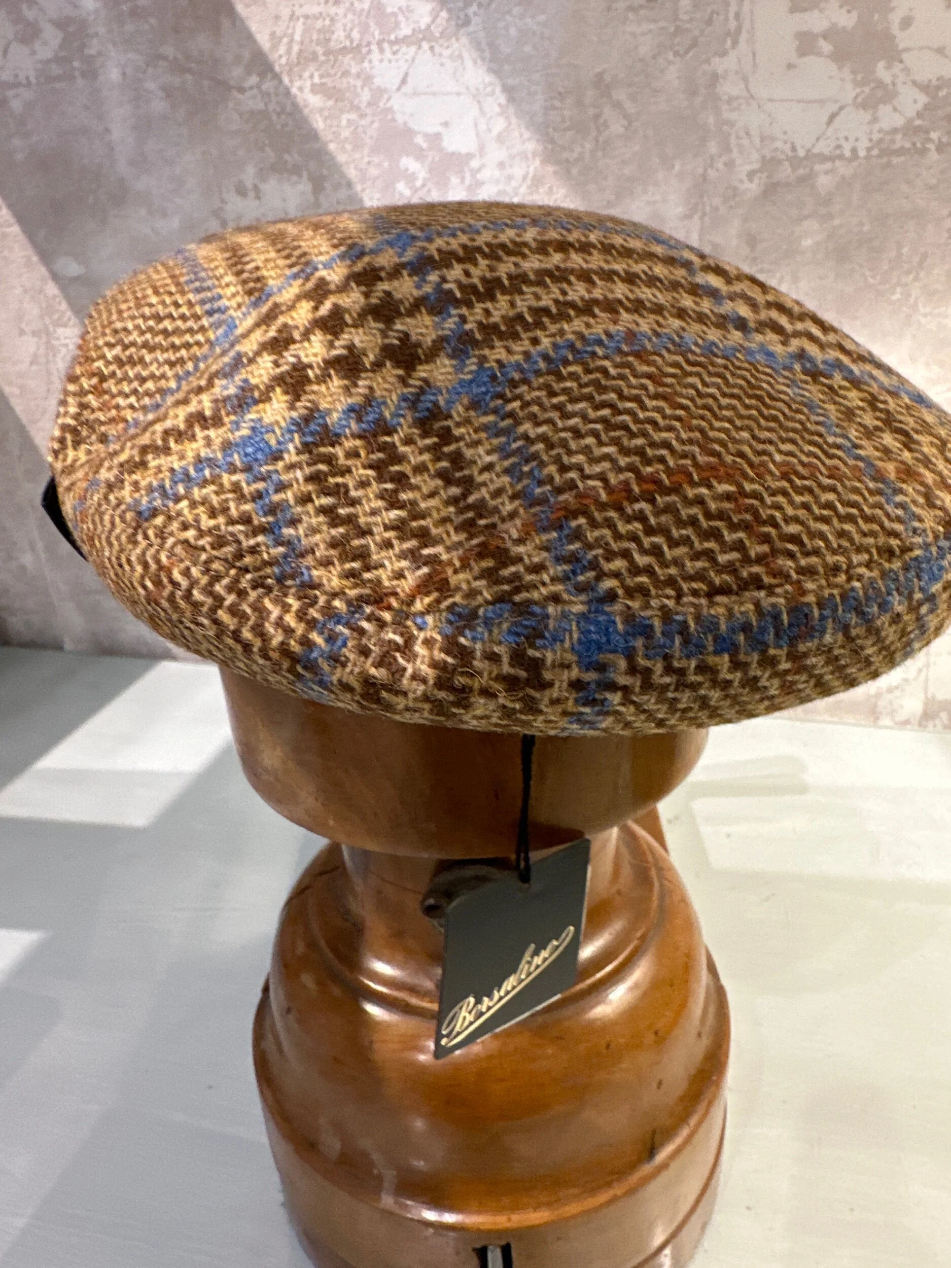 C5DECE64-2876-4A5B-9C5B-8E9D3E30F92A