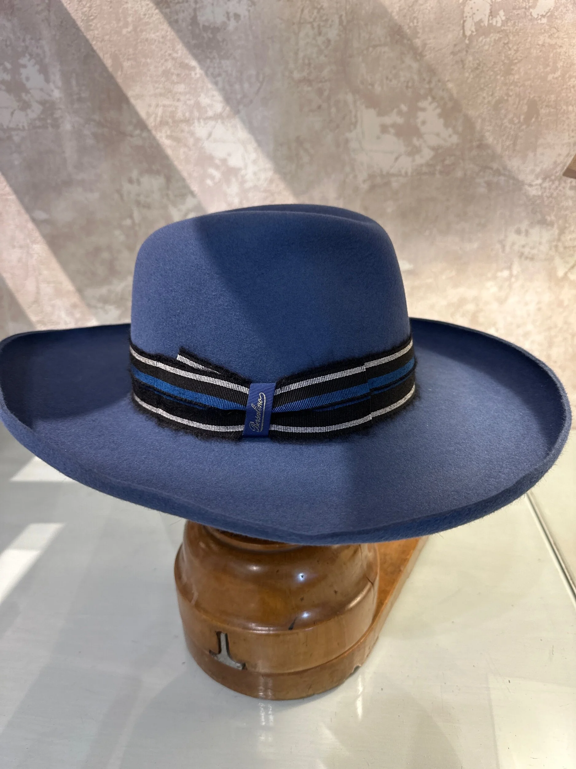 08089B89-A9D4-4F3A-B741-6C621E61E9AC