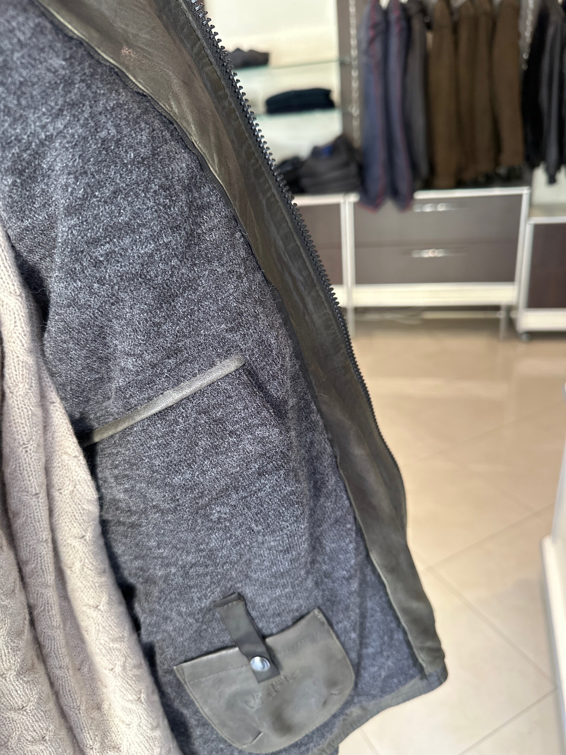 9A3127E9-06D9-4672-A367-4DE0B102B253