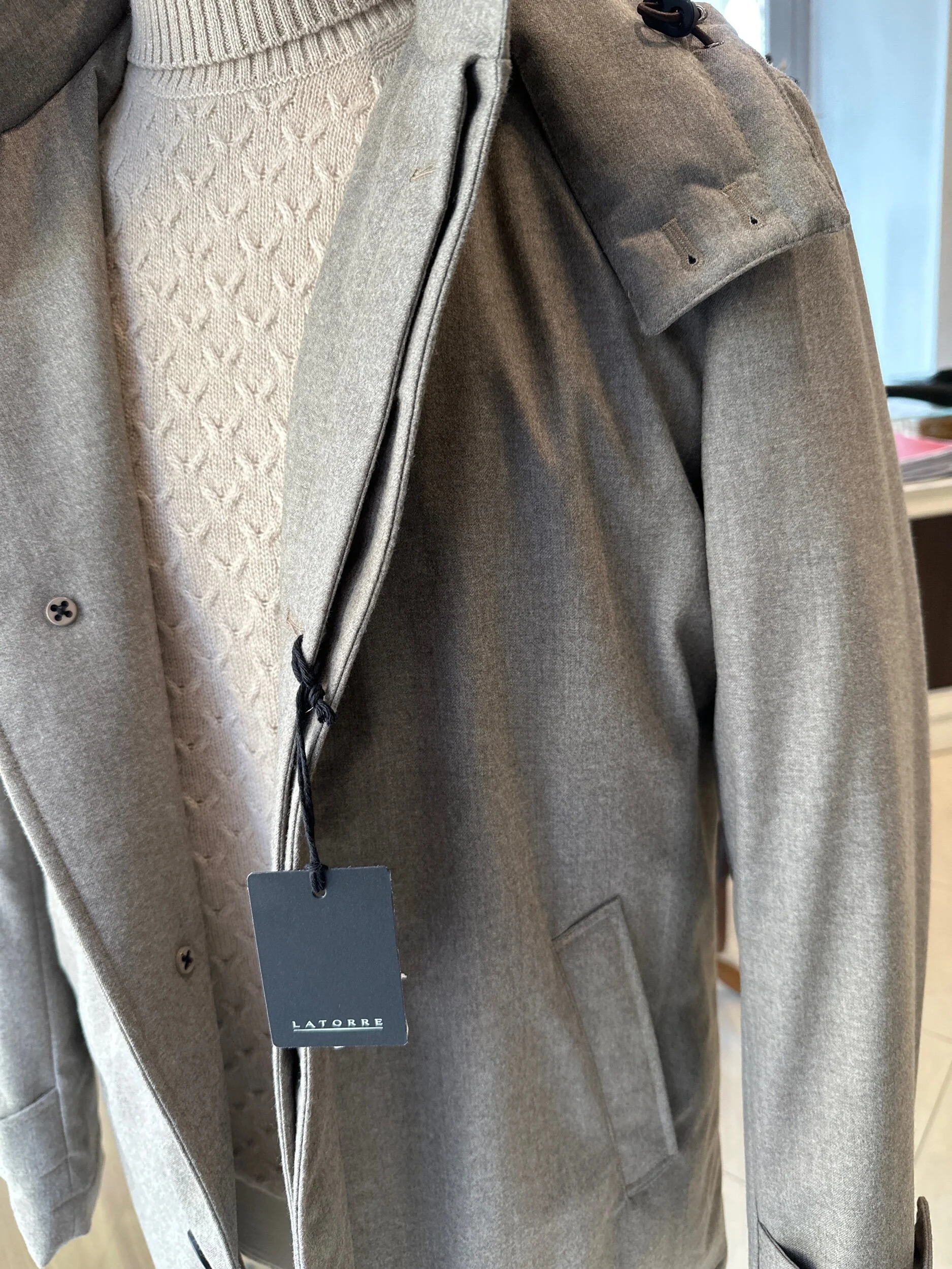 4BFD8721-6101-411B-8E8C-9AFFBD37F103