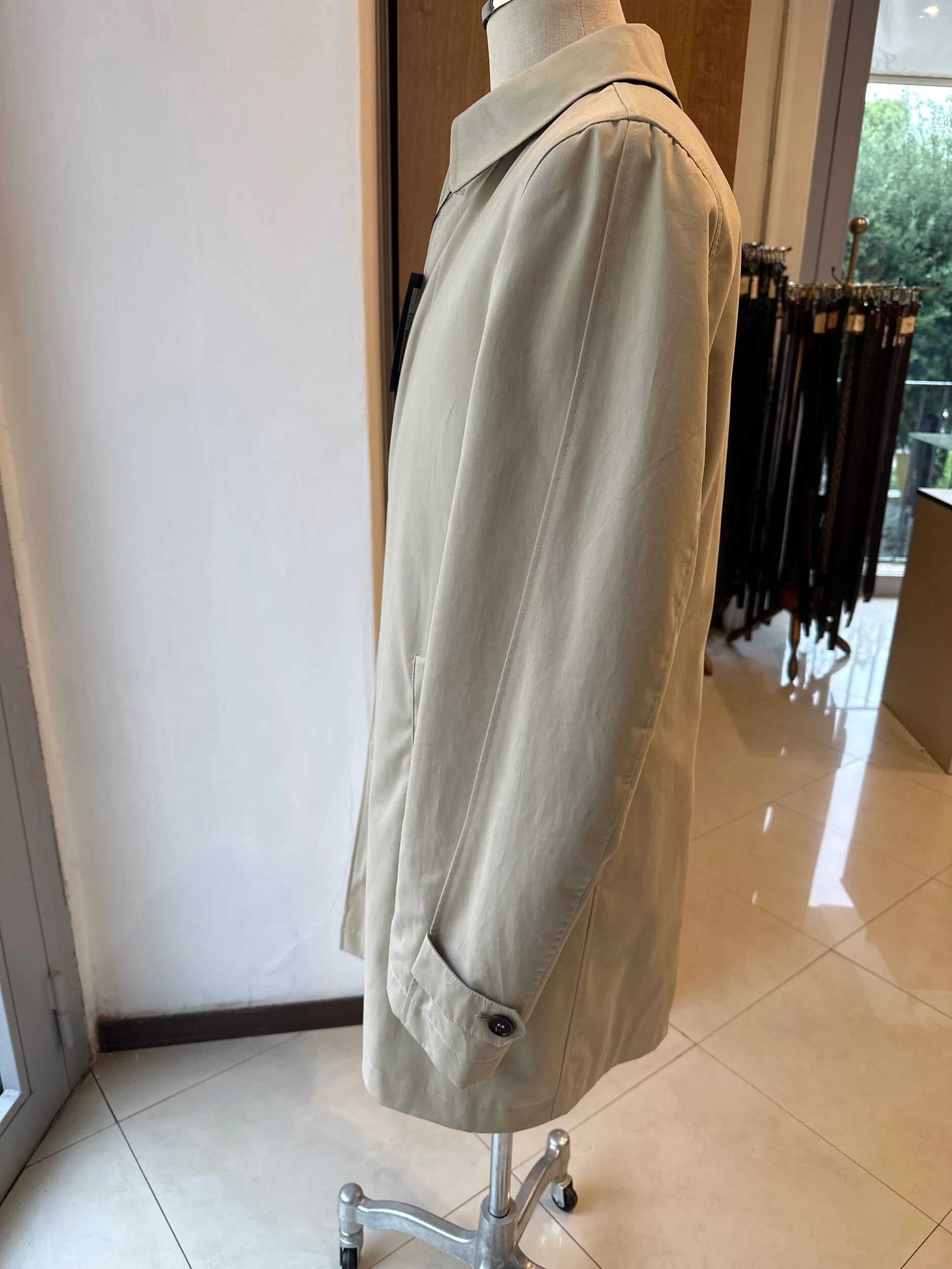 17646B7D-7F20-4580-BEF9-F05A1559CAF3