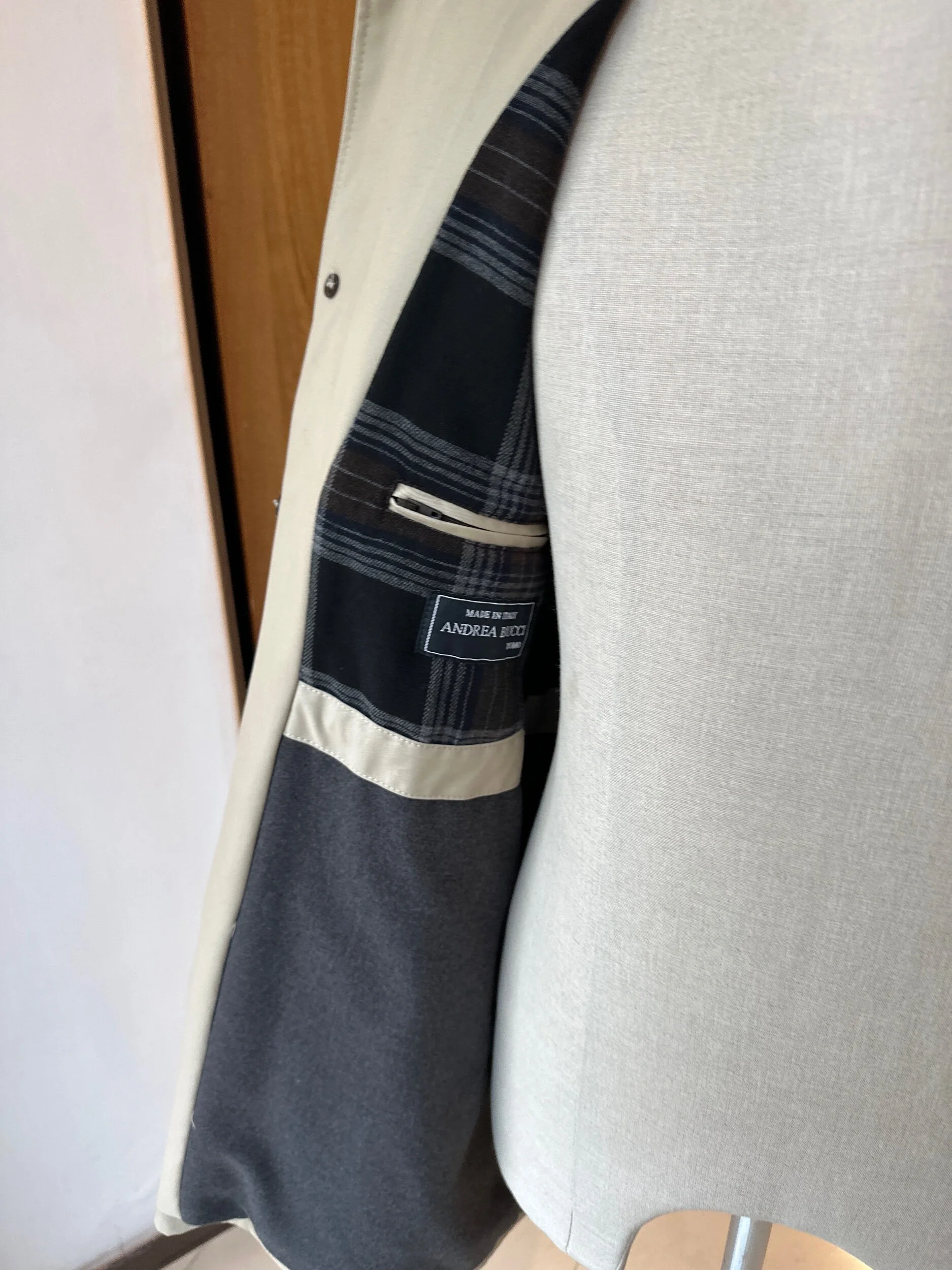 A76CA268-F4F9-44E1-BEA1-4D10B119CB27