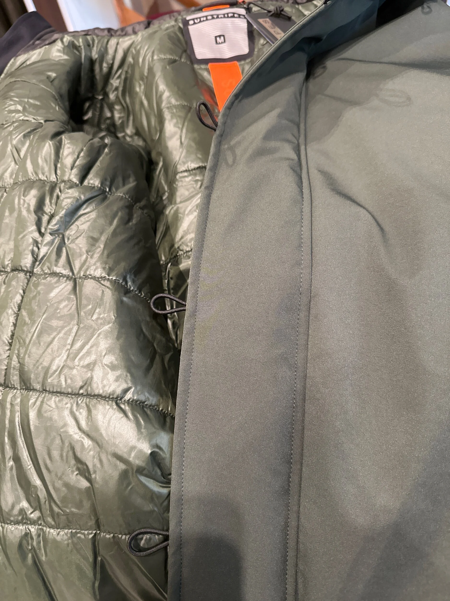 8806F5D0-F15C-4BE8-B6B2-E09D3FD16E87