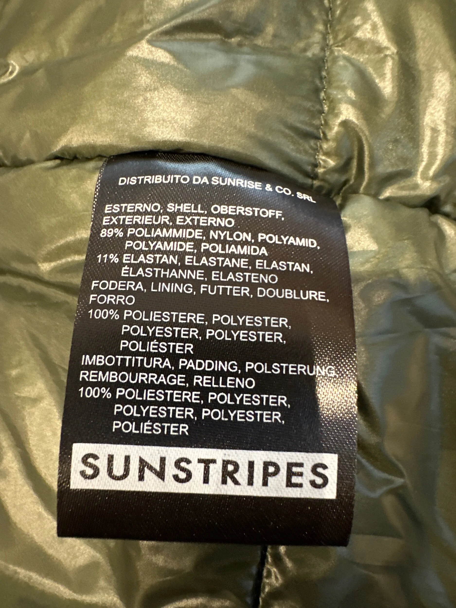 7CB40454-5389-4B69-9C4C-F56EF8FE3B12