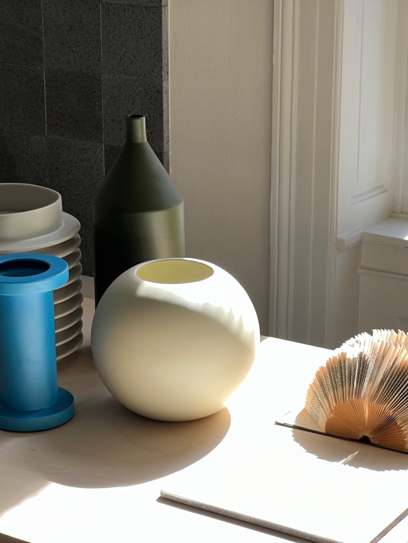 Ceramic Vase 'Circular' Glazed With 'Roots' 