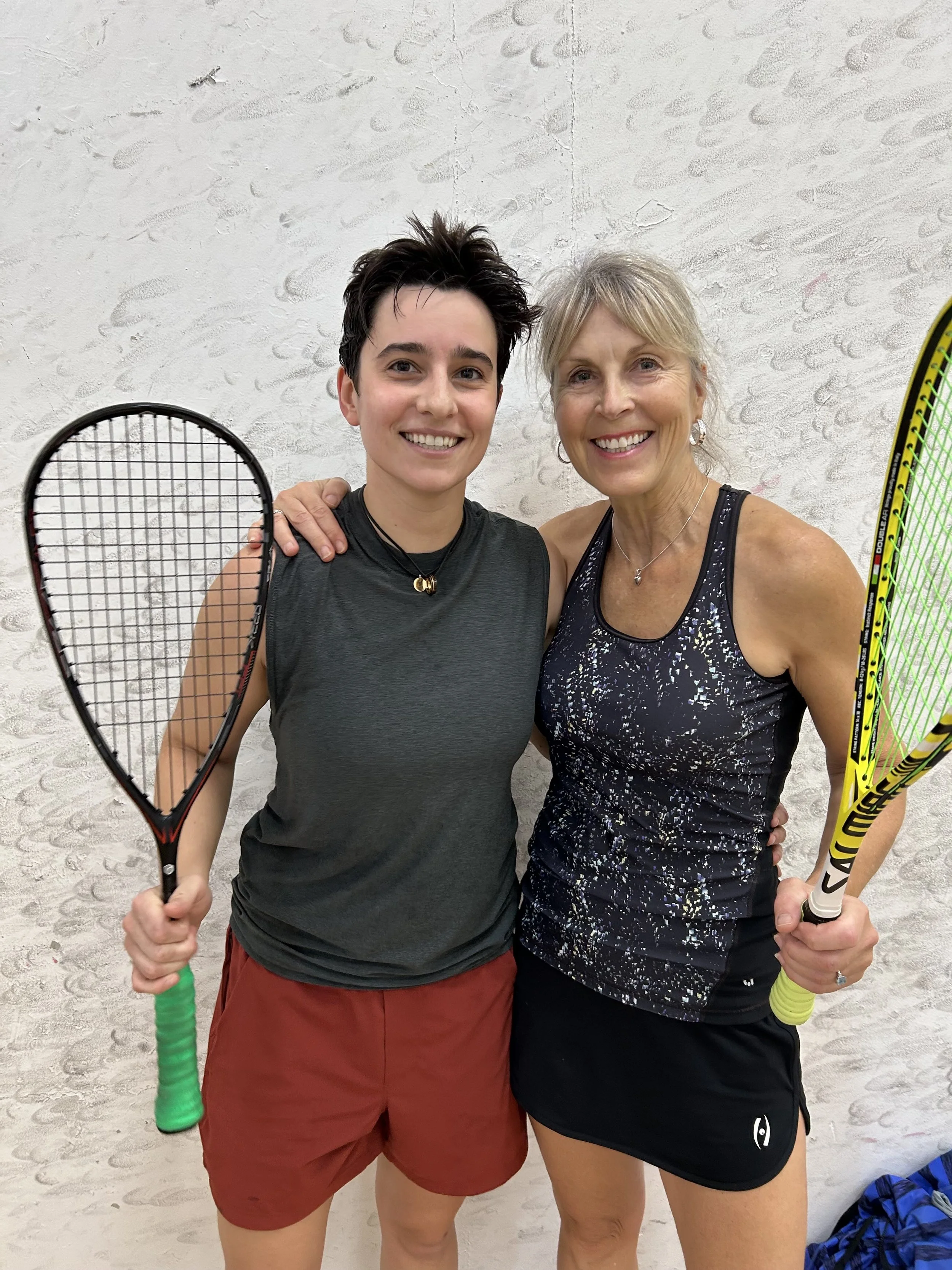 Women's C: Winner Deanna Papp &amp; Finalist Sheila Proteau
