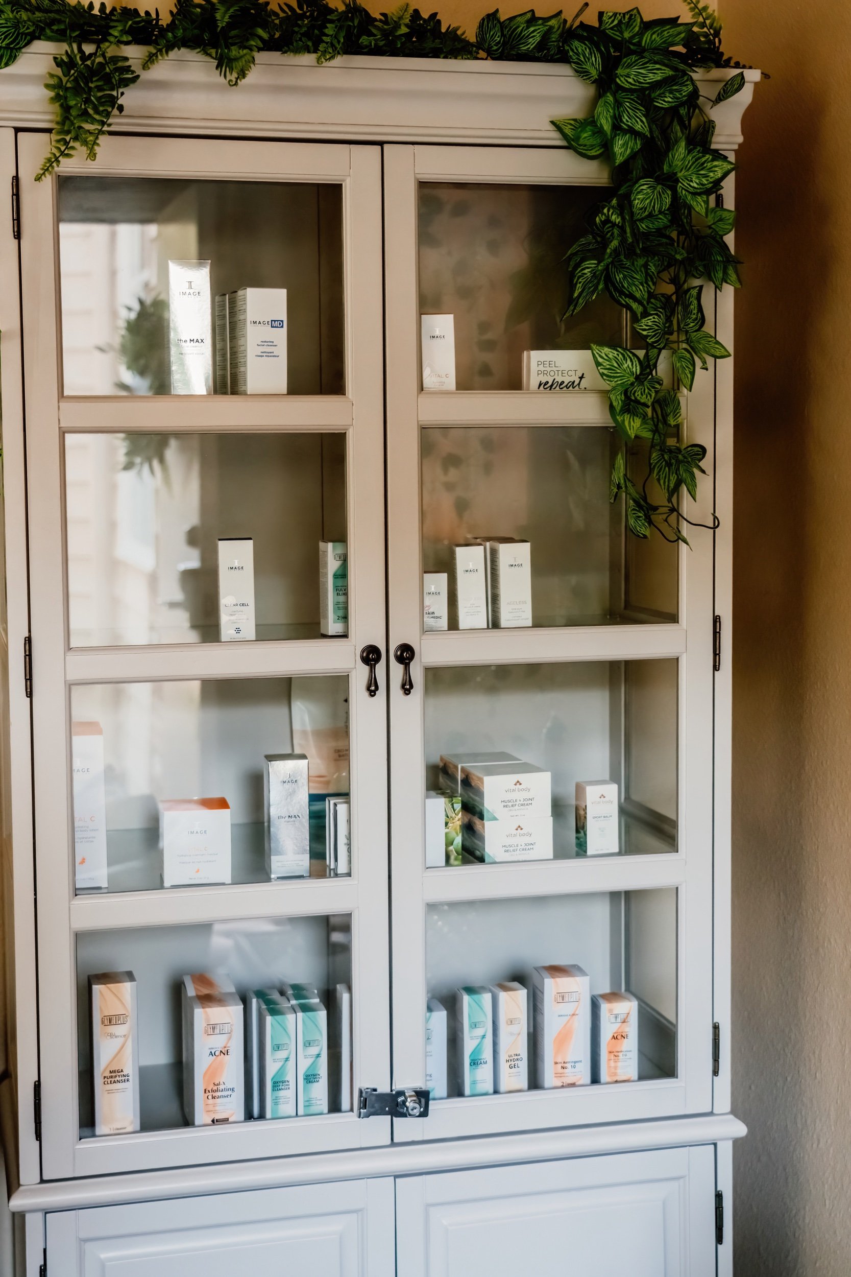 AimTruePhotography-Event-OBK-BridalSpa7.jpeg