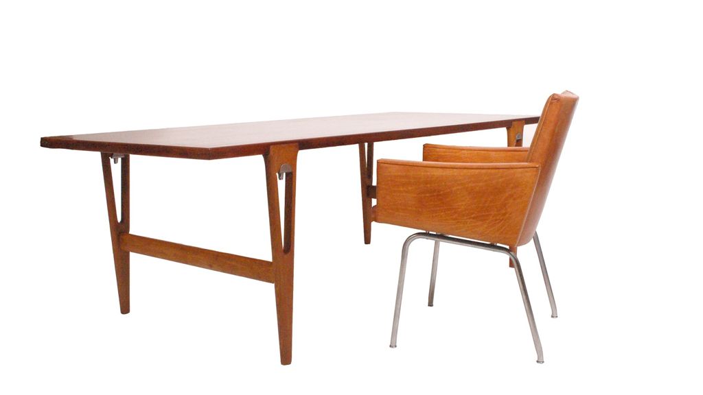 wegner-desk+chair1.jpg