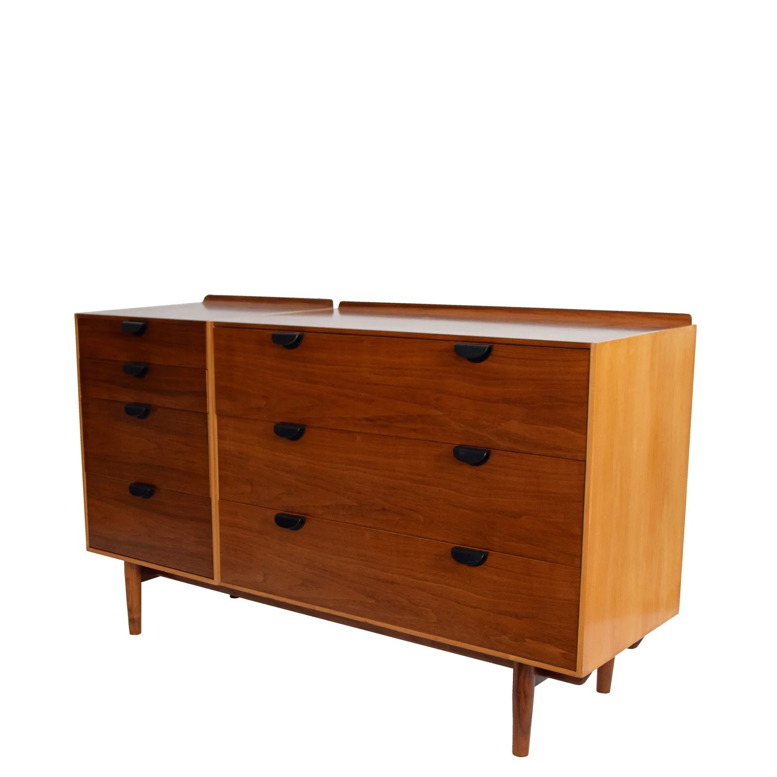 juhl chest 2.jpg