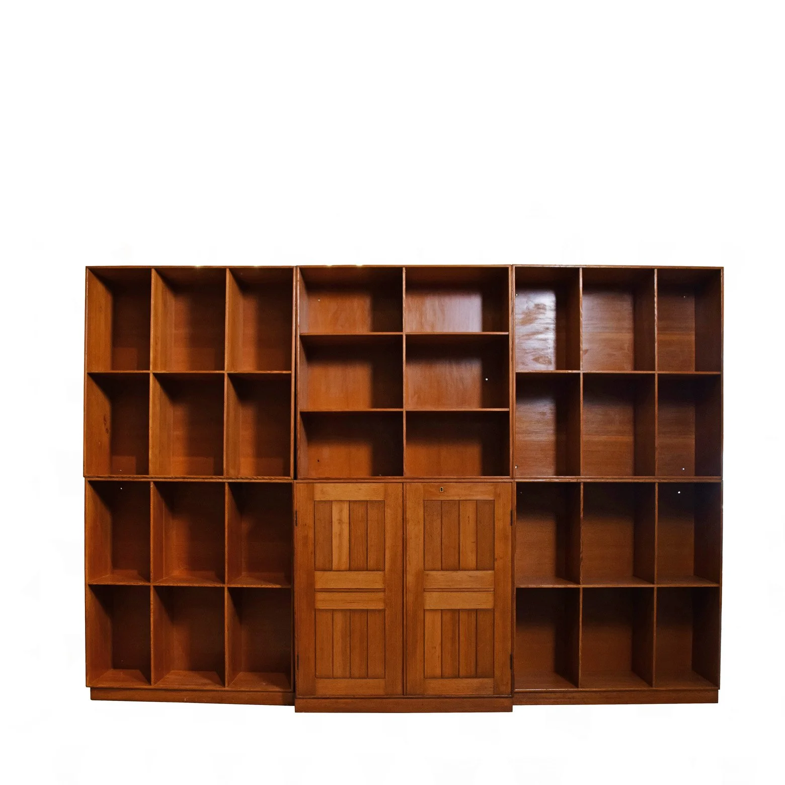 mogens book 5.jpg