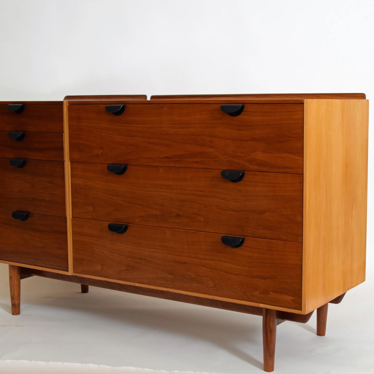 juhl chest 7.jpg