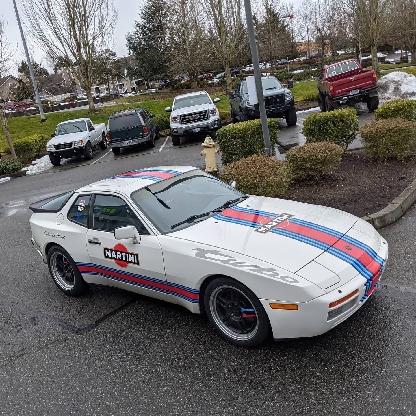 Shaken, not Stirred

Thanks for letting us bring your vision to life @944speedwerks !

#porsche #martiniracing #porscheclub #averycertified @adgraphics_na