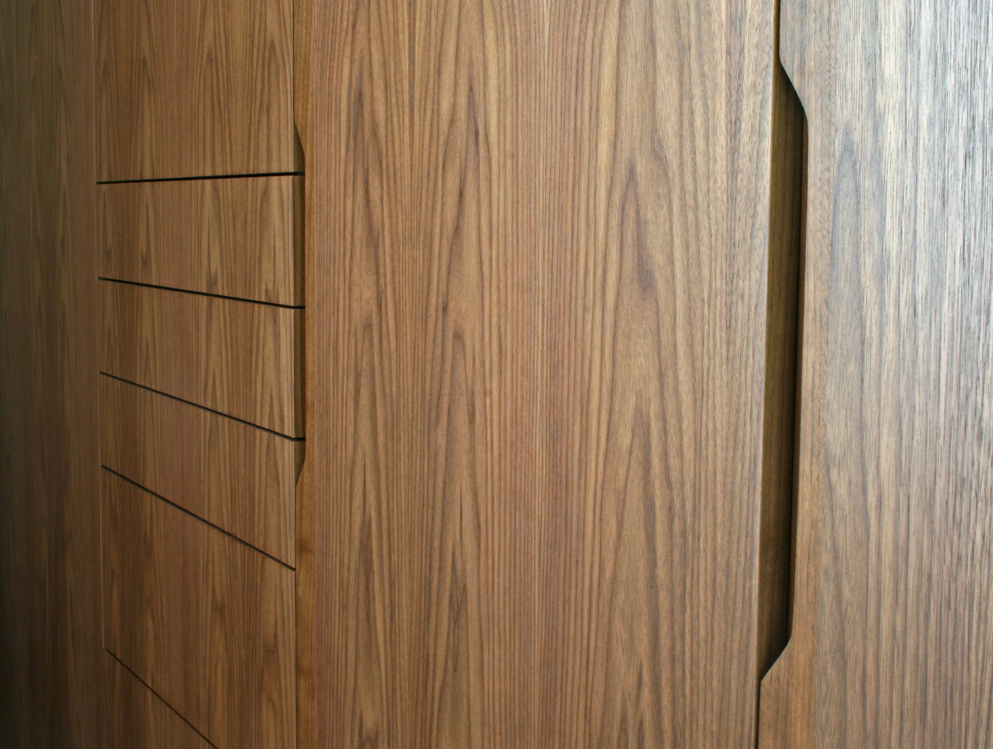 8-Pull with drawers.jpg