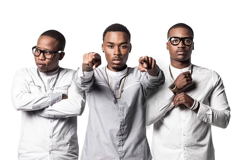 DreamTeam – Svunguvungu Featuring Abdus (Official Video)