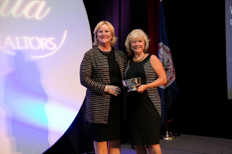 2015 WOMEN'S COUNCIL OF REALTORS®