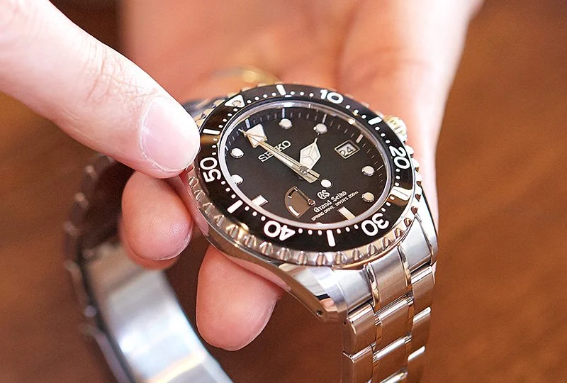  La SBGA029 dans les mains de son créateur 