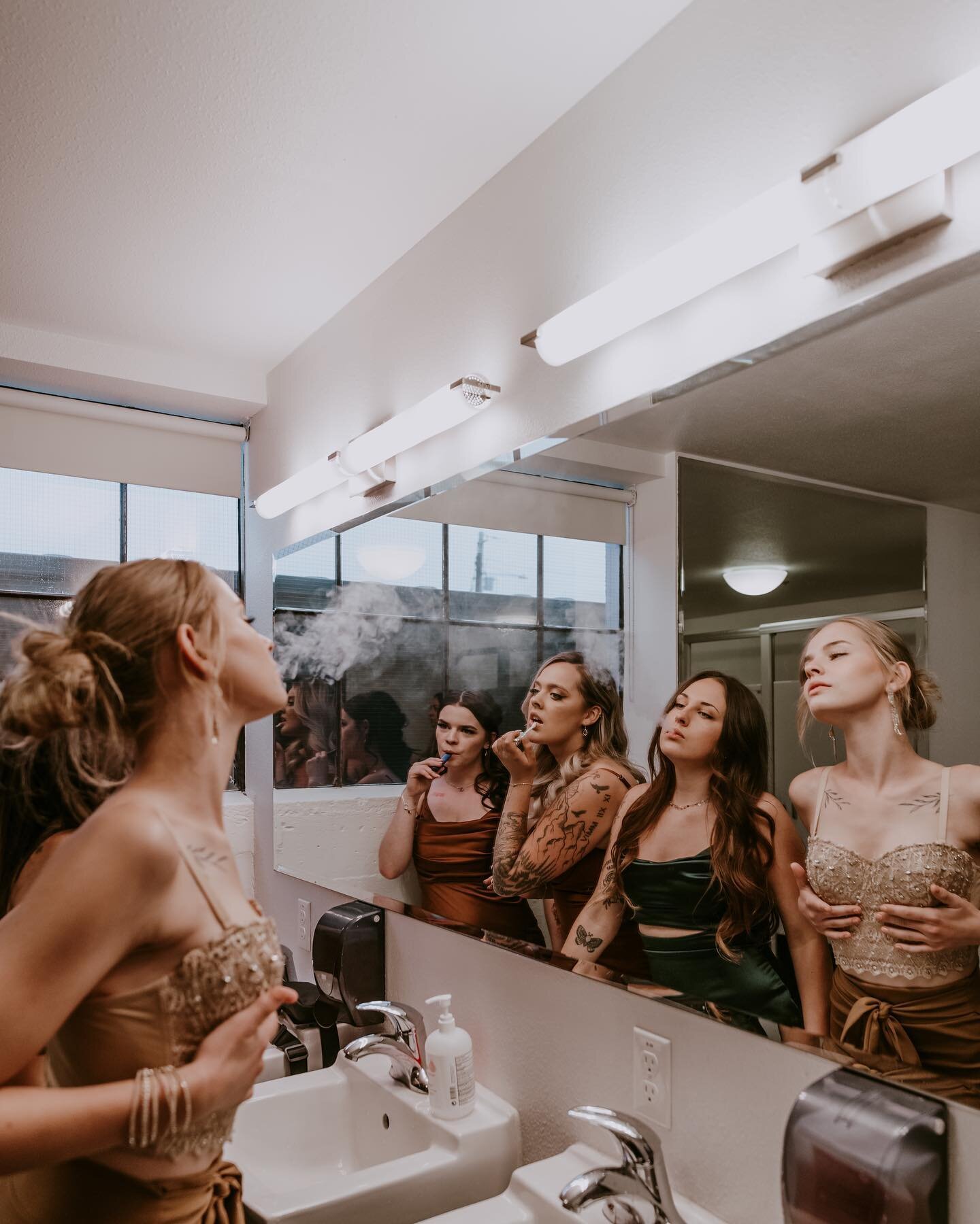 As soon as I walked into this bathroom pre-ceremony I knew it HAD to be used for a Euphoria inspired photo. Next time I walked in, I ran into these beauties, and they KILLED the vision. It deserves a permanent spot here between all the sweet romantic