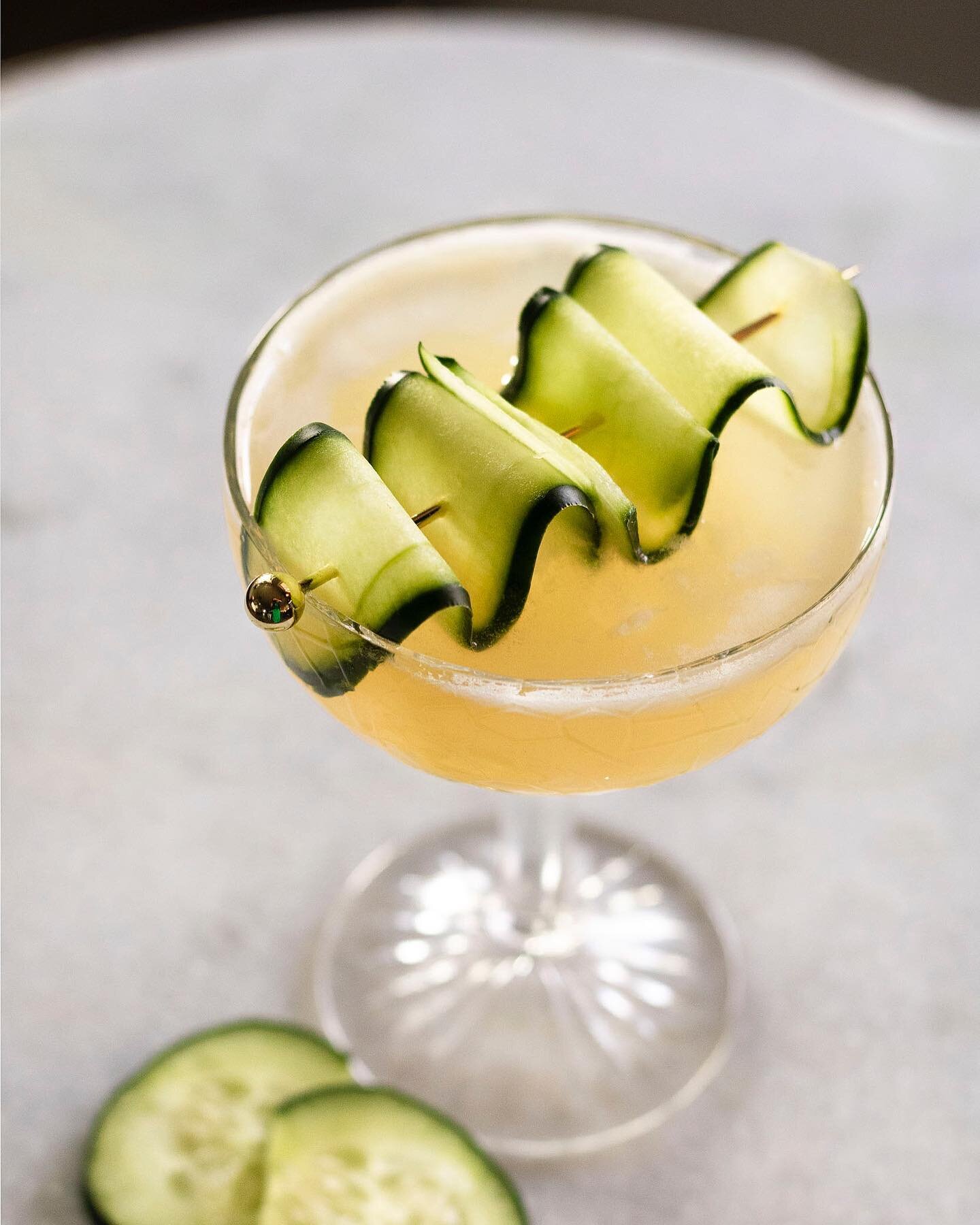 🥒 DAY 4 of 5 DAYS OF TEQUILA COCKTAILS⁣
⁣
The El Pepino Margarita - Spanish for &ldquo;little cucumber&rdquo; is a new twist on the classic cucumber margarita. ⁣
⁣
EL PEPINO RECIPE⁣
*  4 Cucumber Slices⁣
* 2 large Basil Leaves⁣
* 3/4 oz Agave Nectar