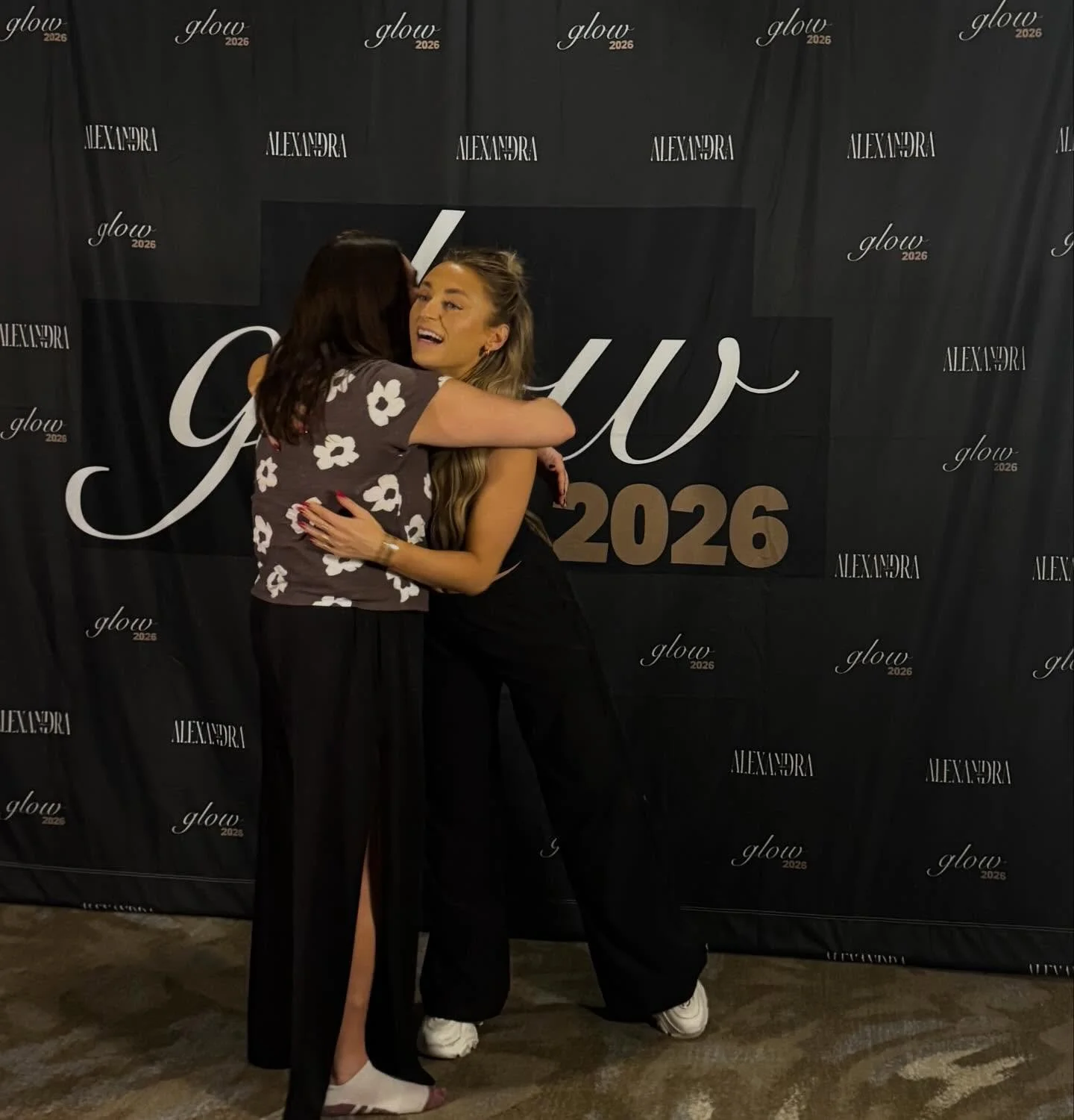 Glow 2026 🥹 💜
It&rsquo;s hard to put it all into words.  So much has changed since I first found @alexandraninfo in July of 2024. 

This community has brought me my BEST friends, soul aligned clients, new business ideas, intuition / dark force mast