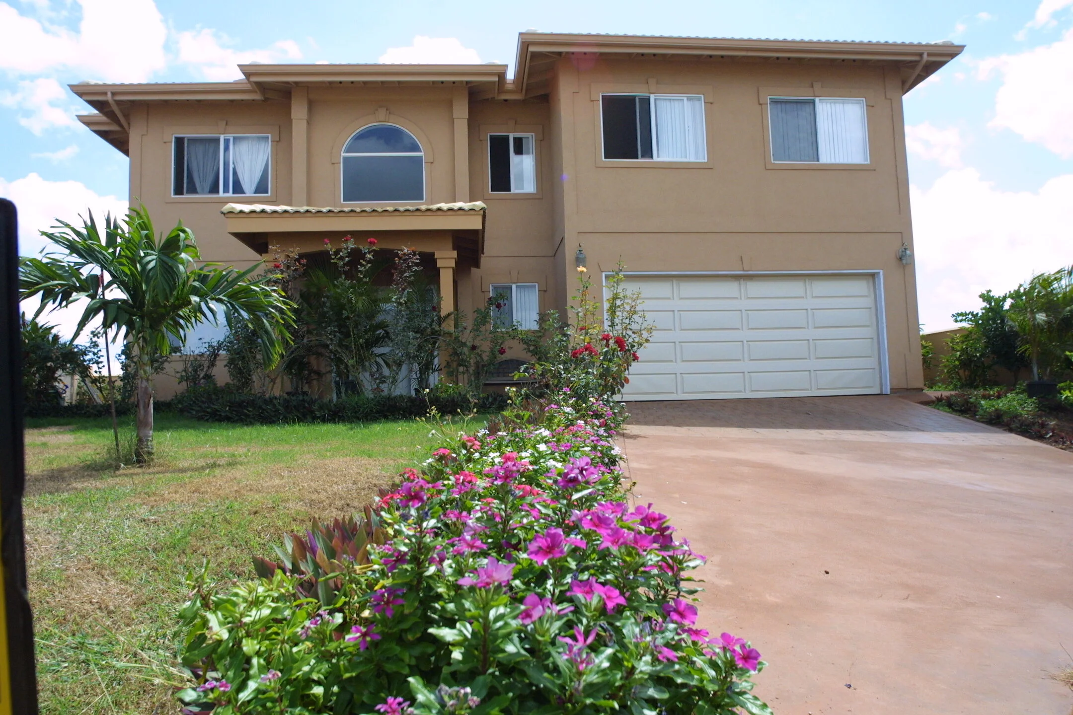CUSTOME HOME Pictures 026.jpg