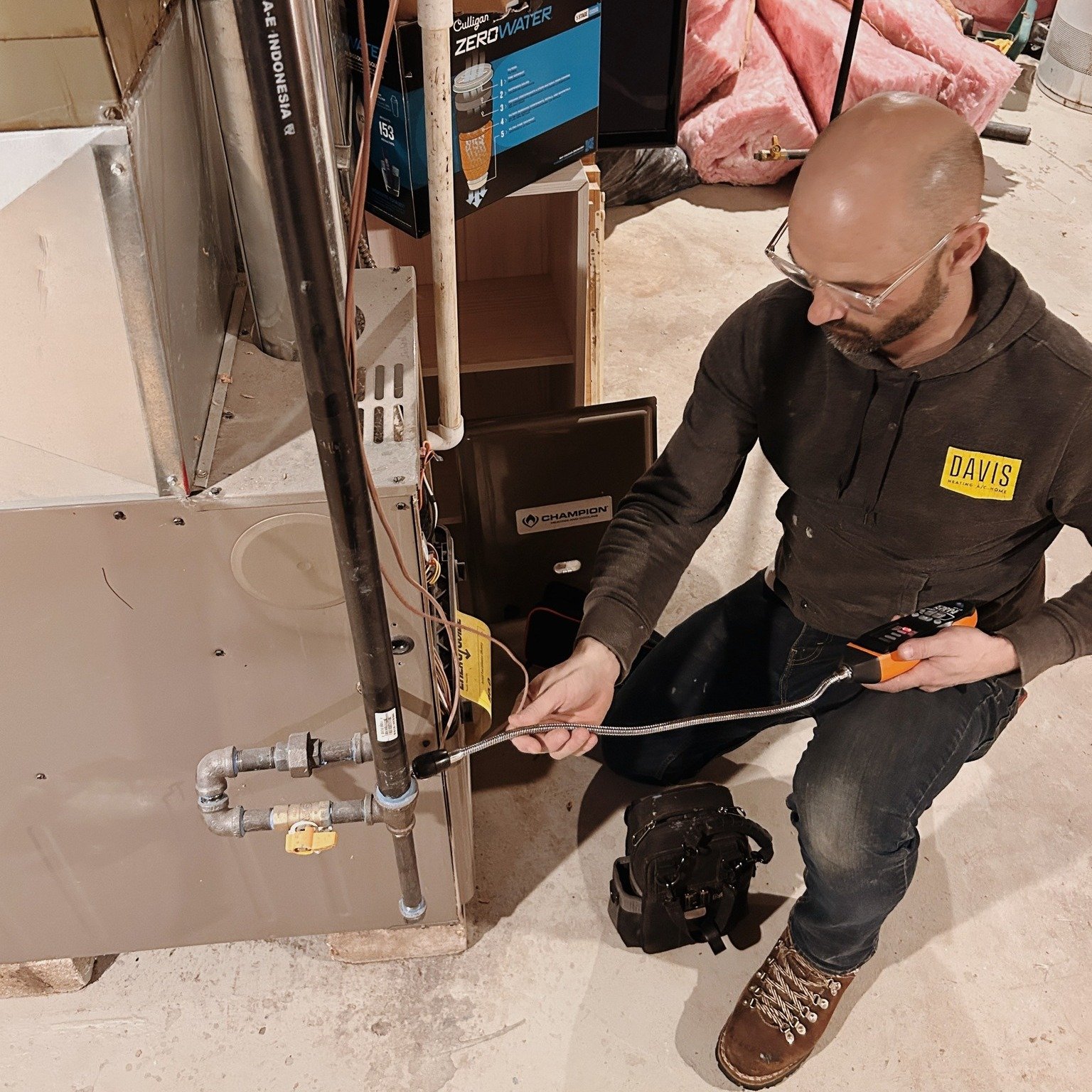 🔧 Tip Tuesday: Fall Tune Ups Save You from Headaches

Your heating system works hard for you all winter &mdash; it'll thank you big time if you give it a little love before the cold hits!

A tune-up can:
✅ Catch small issues before they turn into ma