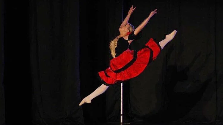 Choreography Gallery — JOYCE LO