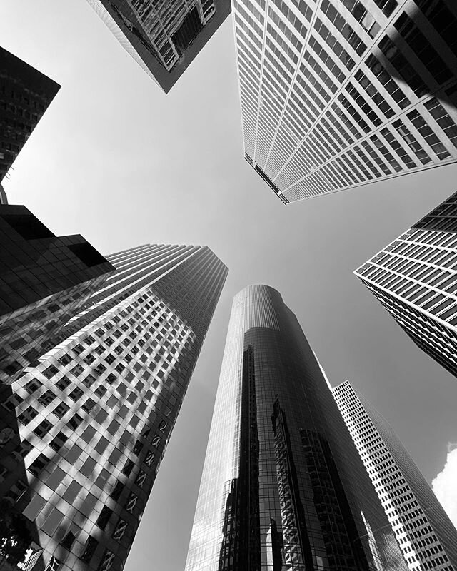 You don&rsquo;t have to travel far when we&rsquo;re just around the corner from work! We&rsquo;re located in the Theater District of Downtown Houston to provide easy access for all of your chiropractic needs.
.
Schedule an appointment today to see ho