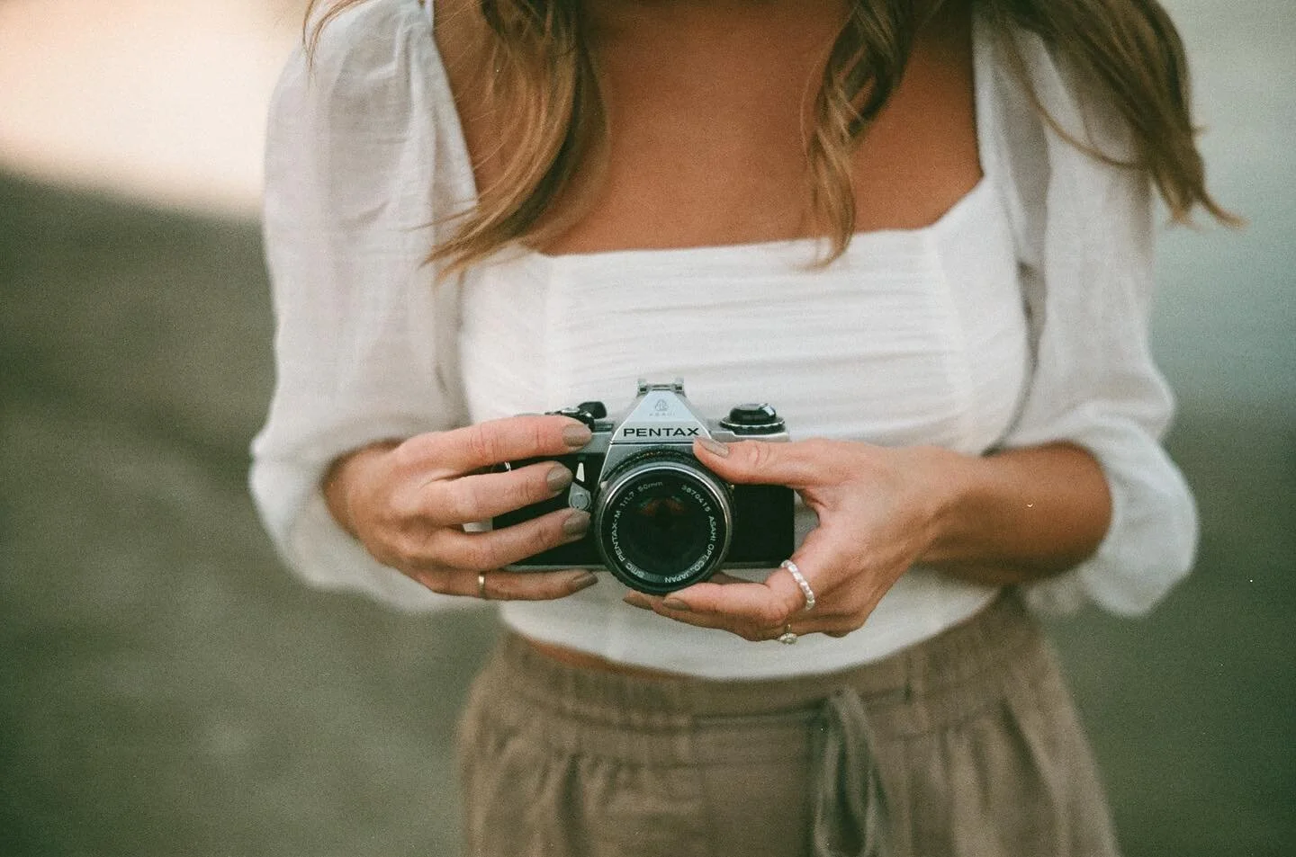 After dreaming of it for a long time I'm so excited to officially add film sessions to my services! I've been building up my portfolio and falling more and more in love with this slowed-down and nostalgic art form.

Check out all the details on my we