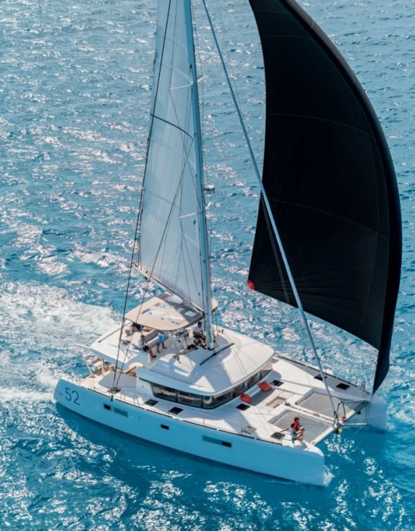 Lagoon 52.jpg