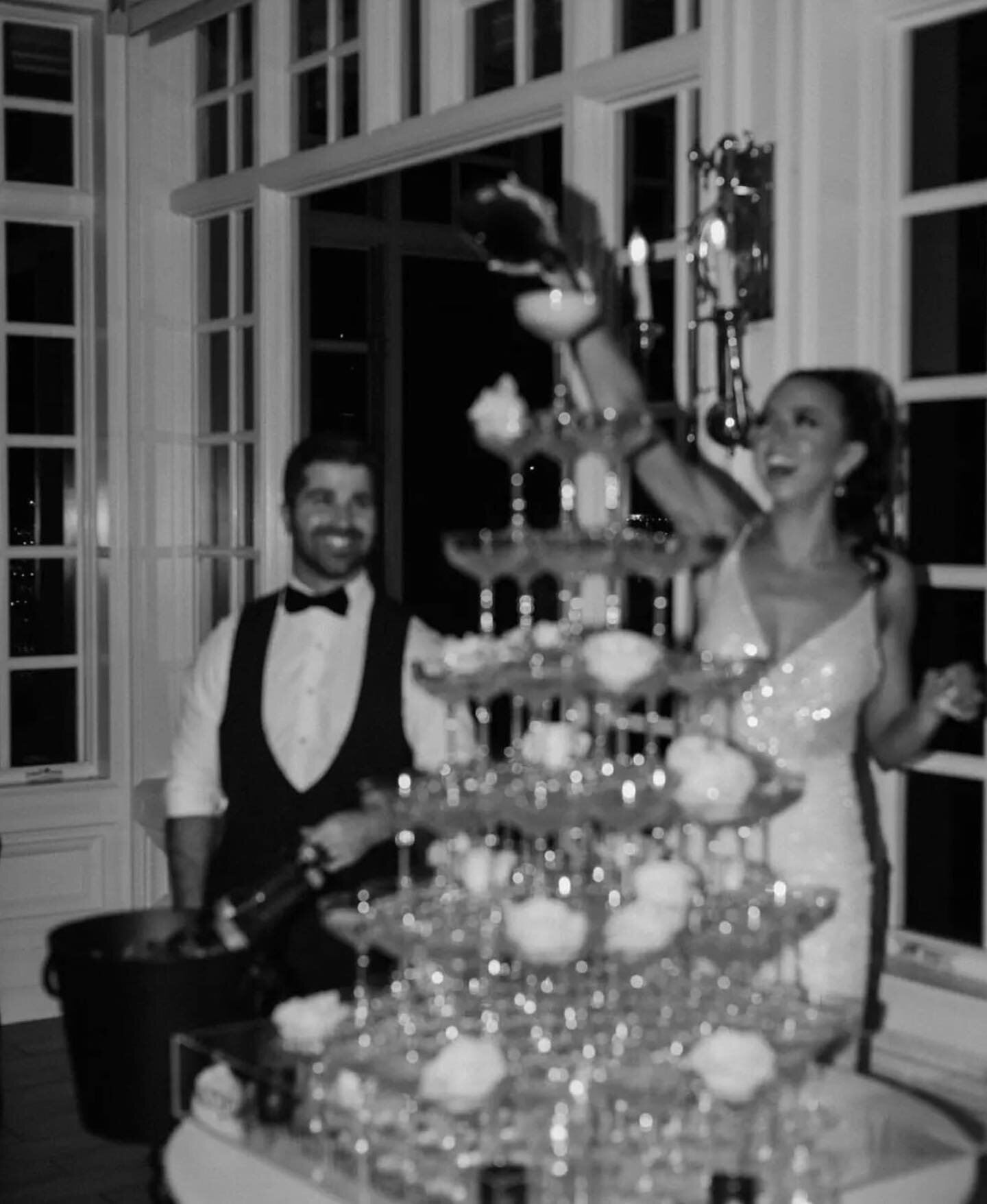 Meet me at midnight 🥂
.
.
.
 
Photography by @nicoleivanovphoto 
.
.
.

#NYE #2023bride #2023wedding #champagnetower #champagnelover