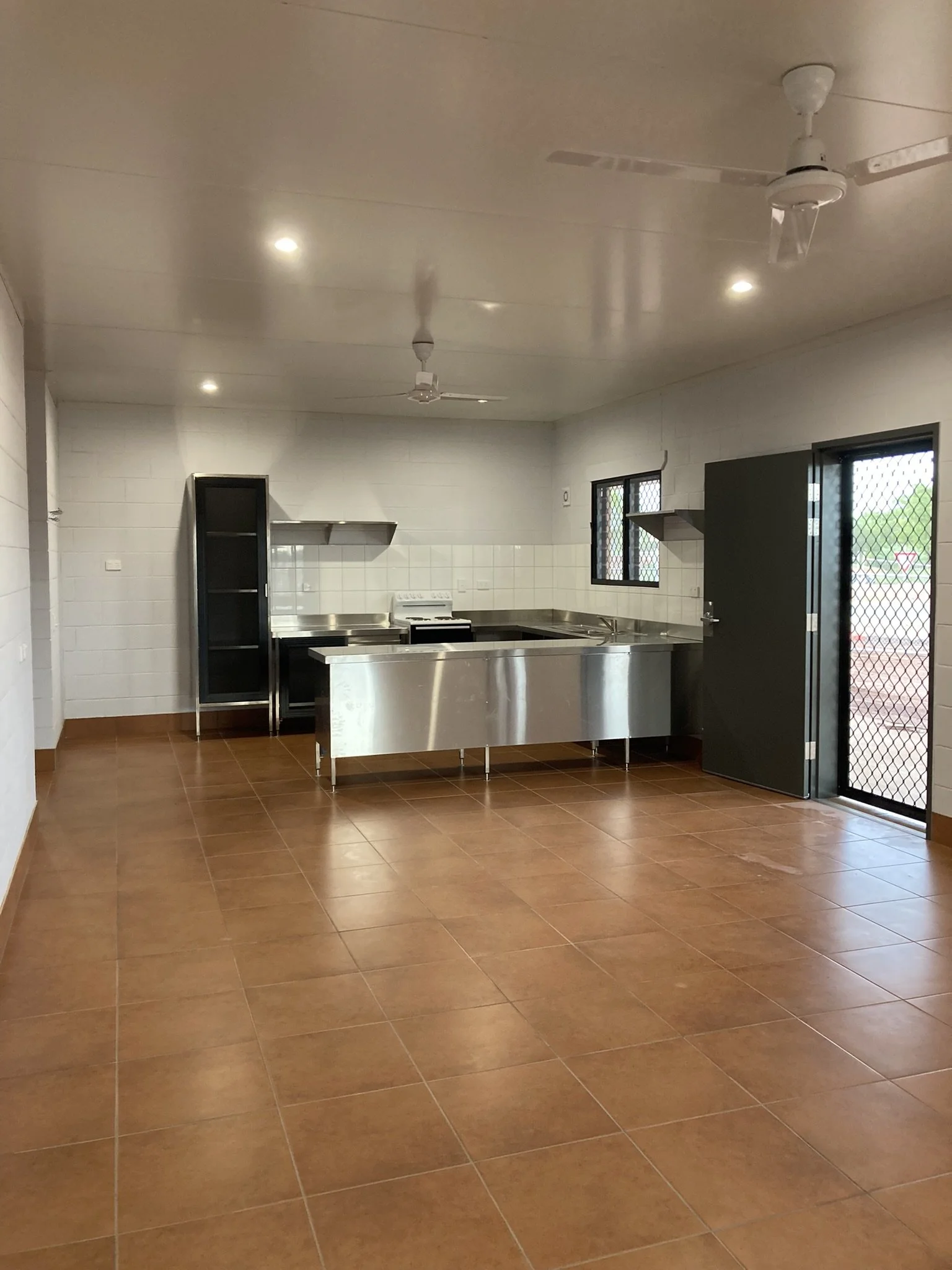 IMG_4955 Kitchen.JPEG