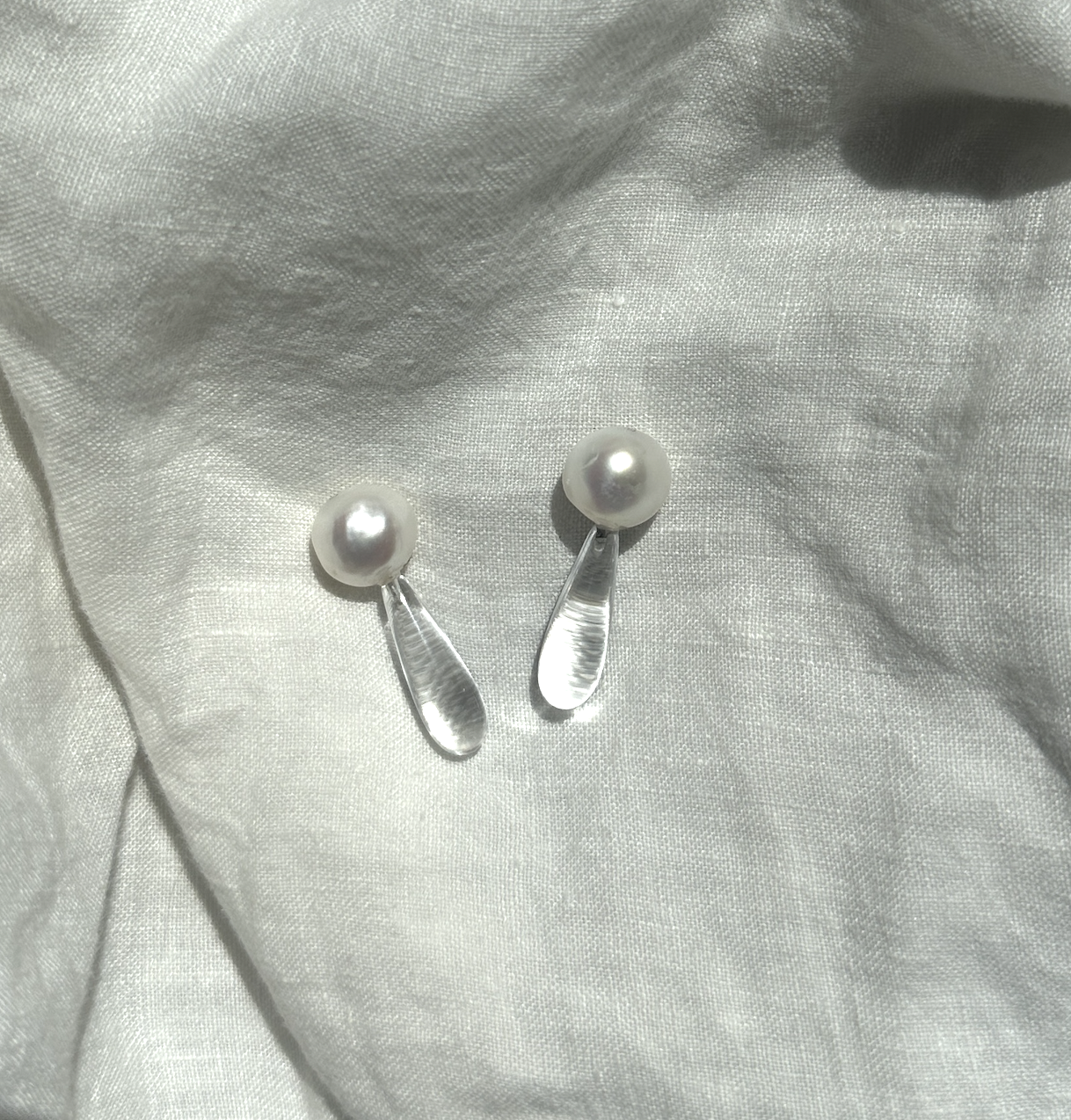 Pearl and crystal quartz/black agate earrings