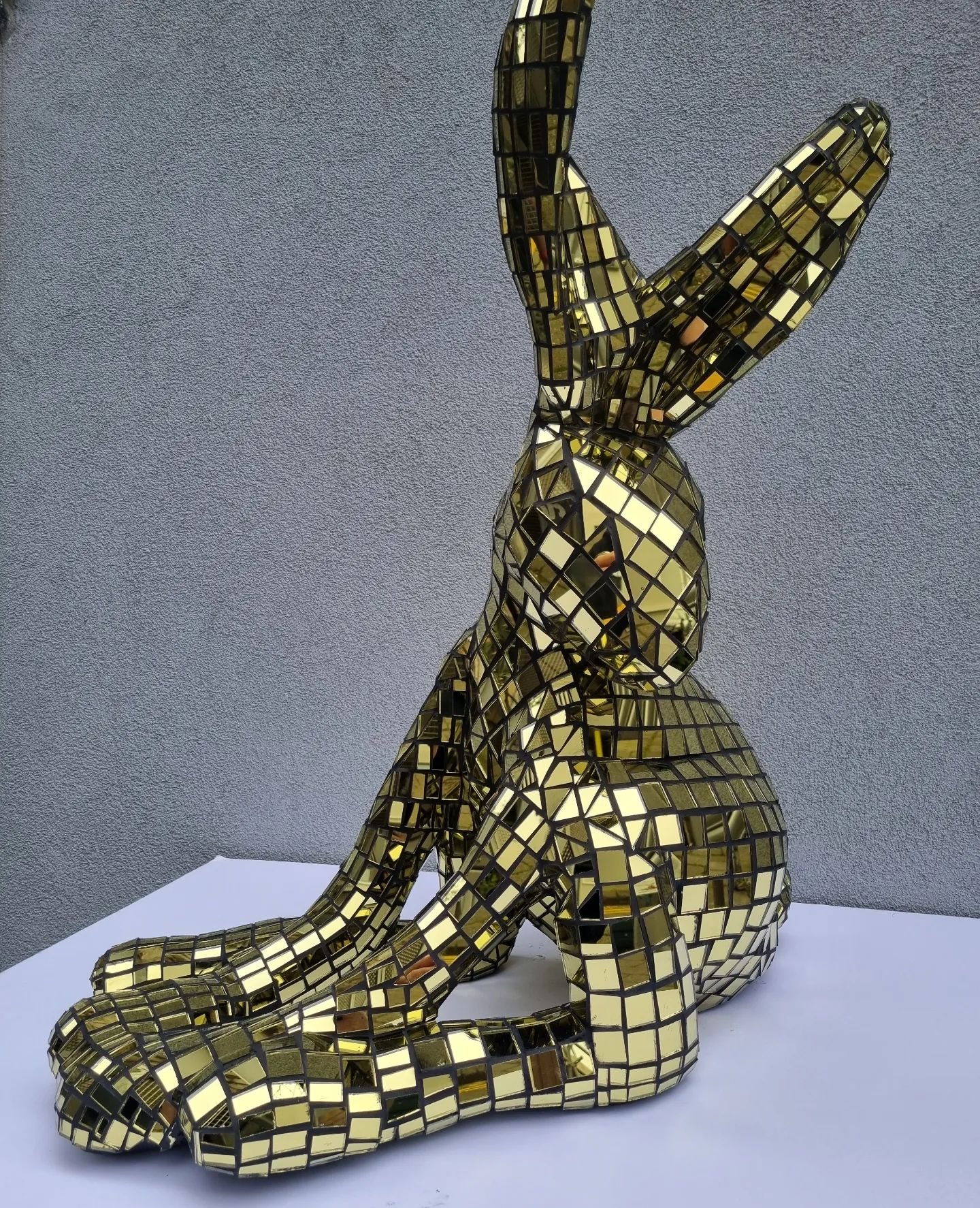 The Golden Hare - Studio Collaboration
.
It has been a long while since we made a mosaic sculpture. Dazzzzling!!!! 
.
Thank you @searle.brian for doing such a grand job on the mosaic tiling. It is going to be adored in it's new home.