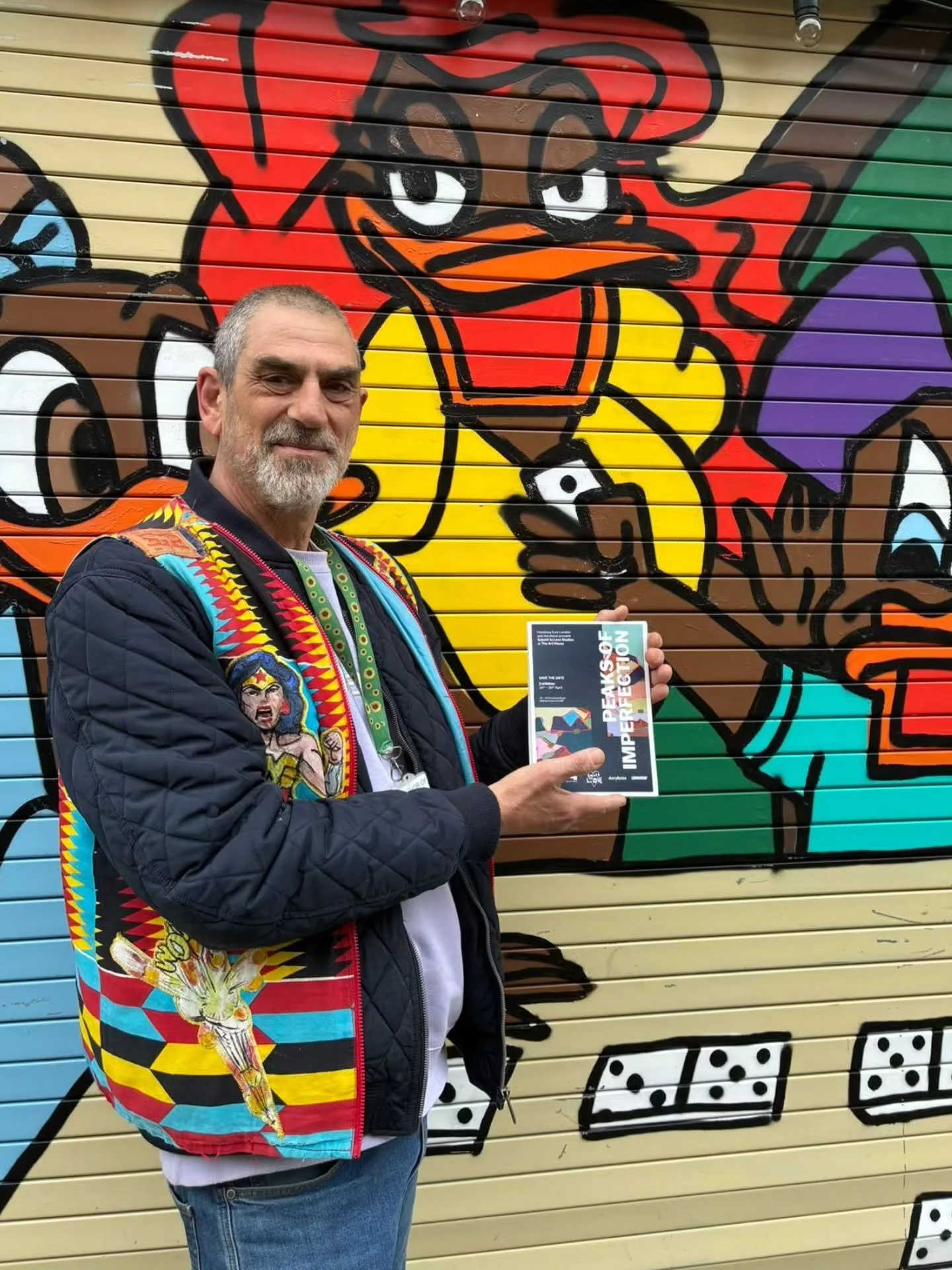 Eyes peeled! Our trusty studio ray of sunshine Dave M (☀️) has been pounding the pavements of Hackney over the last few days, flyering far and wide for our upcoming @headwayeastlondon takeover of @thearthouselive by @acrylicize

From 24&ndash;30 Apri