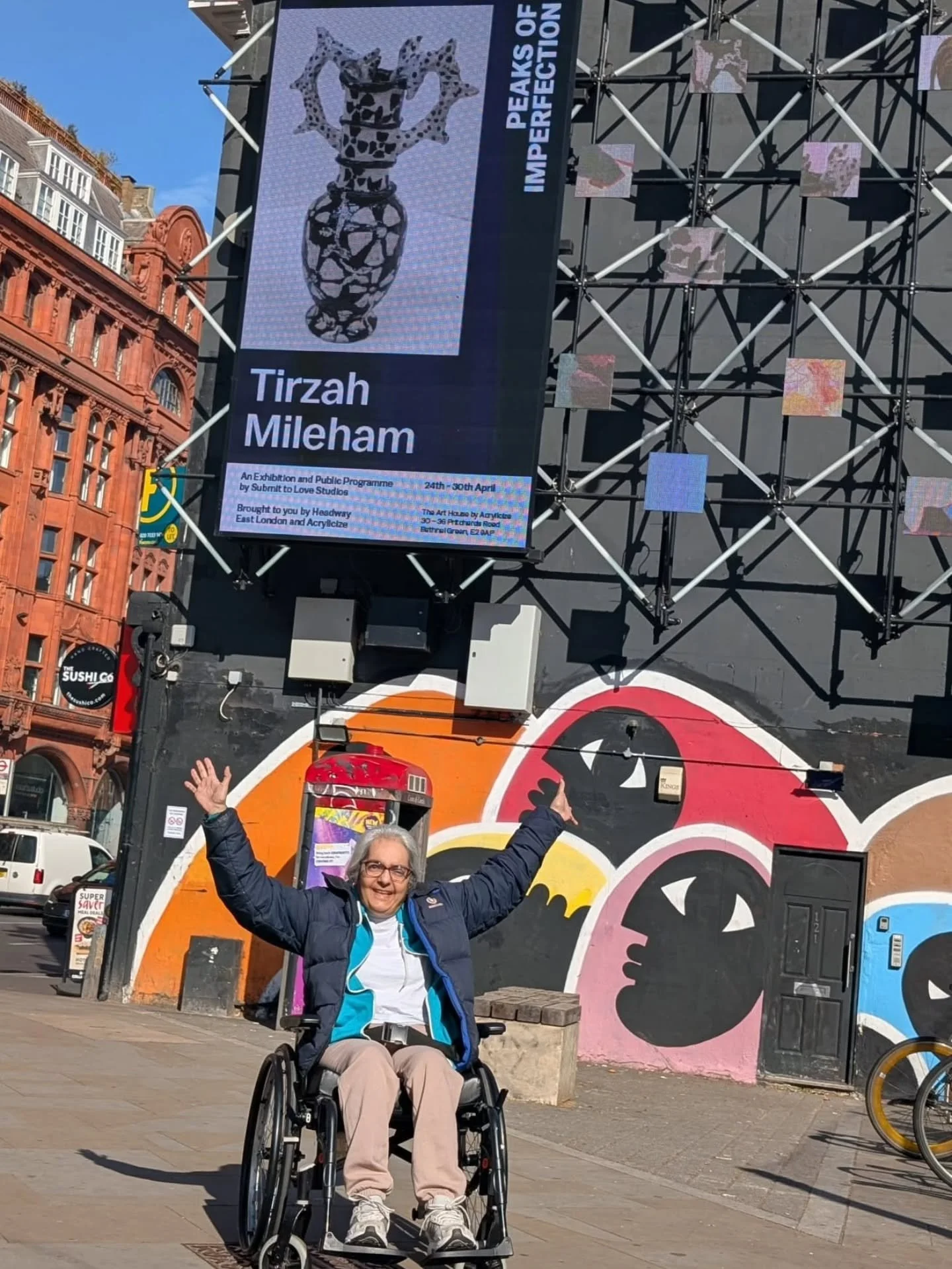 Swipe for a sneak peek behind the seams... 

Tirzah bringing the ocean bed to life &mdash; not your usual ocean floor&hellip; somewhere in there, a fish sporting a rather dazzling pair of heels 👠🐟

Using her original drawings as a starting point, s