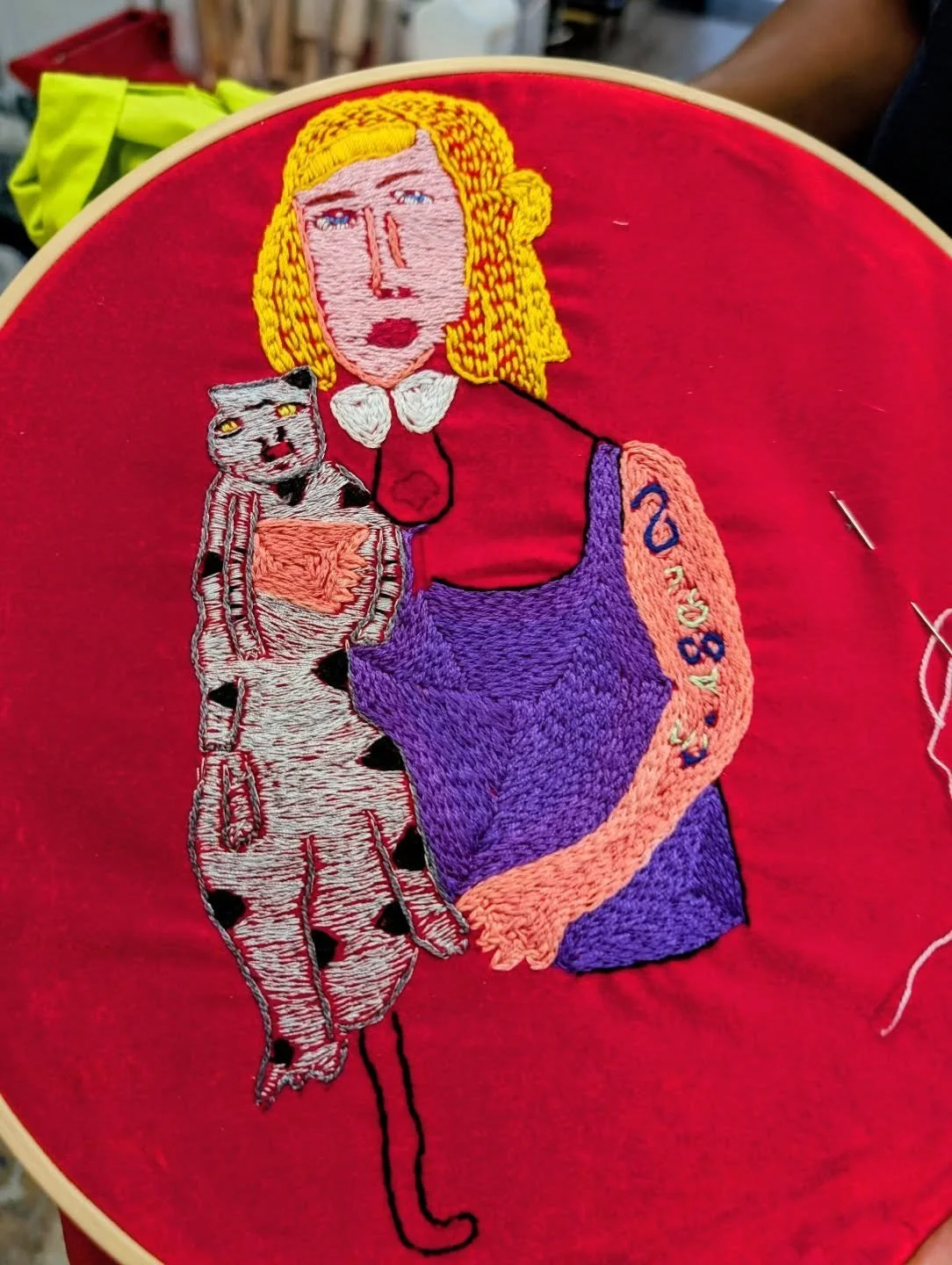 Manypaws by Sean 🐈🧵

Using layers of dense and delicate stitching, Sean creates embroidery that feels more like drawing with thread. We are in love with this latest piece inspired by one of Cecil's drawings.

You&rsquo;ll also know Sean as one of o