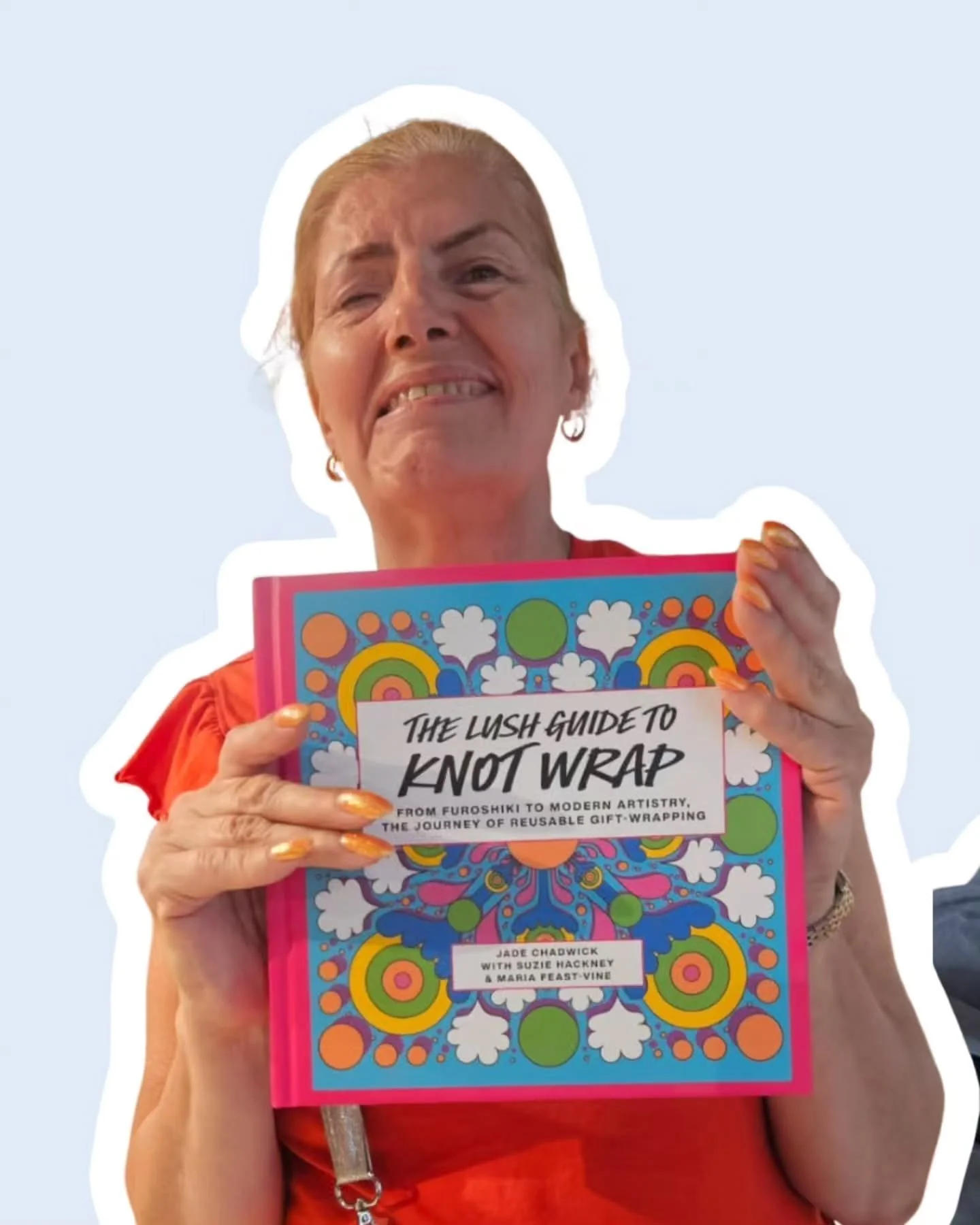 🚀✨ A stellar day out for Submit to Love artist and @headway.london member Sam Jevon!

Yesterday, Sam visited @lush Oxford Street to see her Knot Wrap design, Satellite of Love, featured in The LUSH Guide to Knot Wrap &ndash; a new book celebrating t