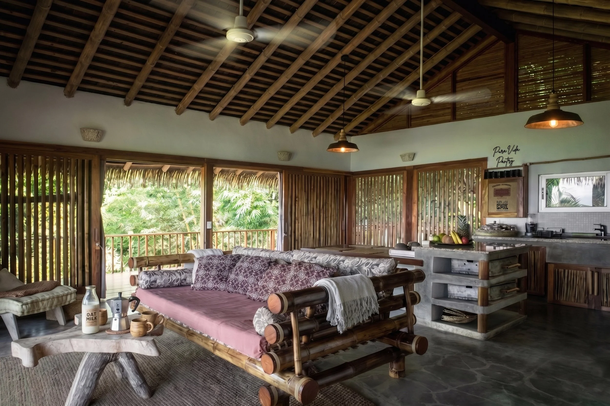 Pura-Vida-Ecolodge-Open-Plan-Living-Area.jpg