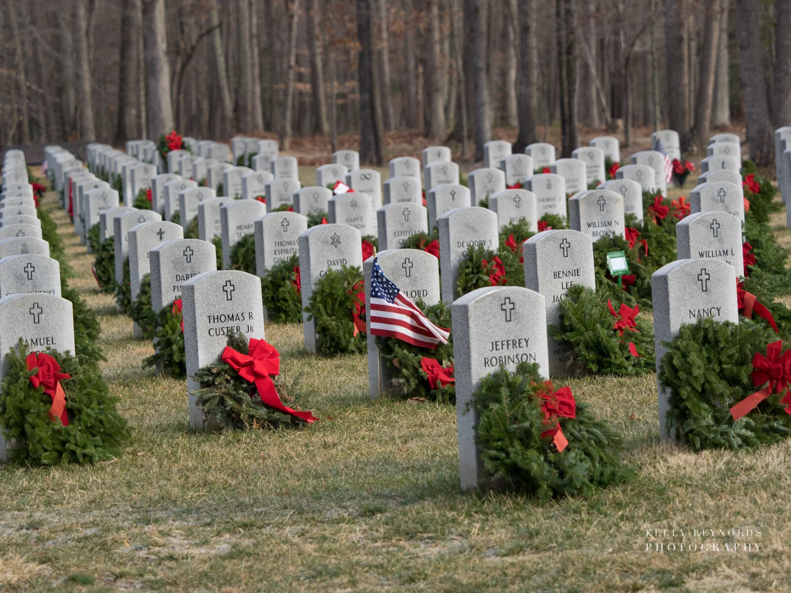 wreaths-across-american-2016_39607614542_o-1.jpg
