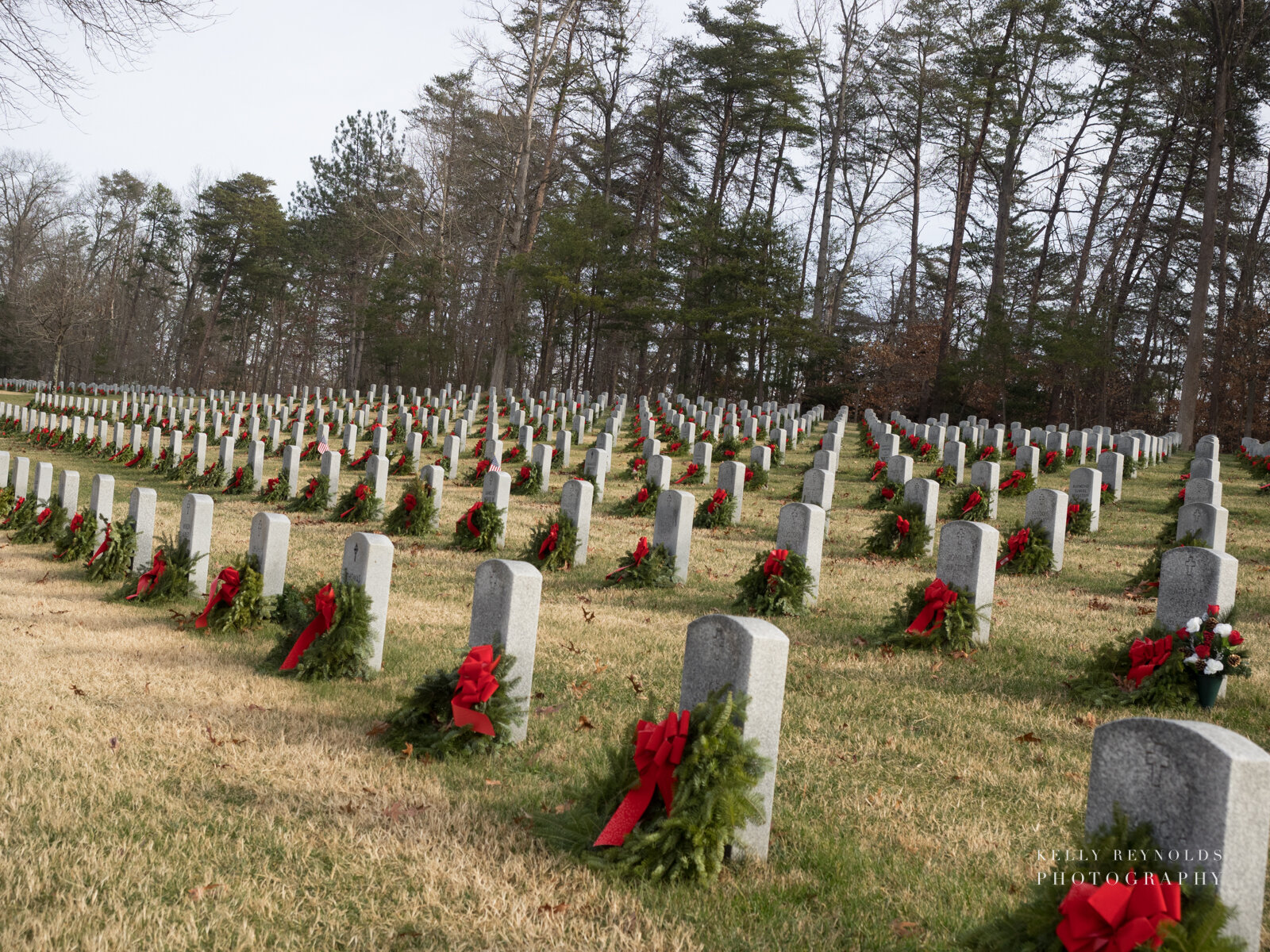 wreaths-across-american-2016_38929016404_o-1.jpg