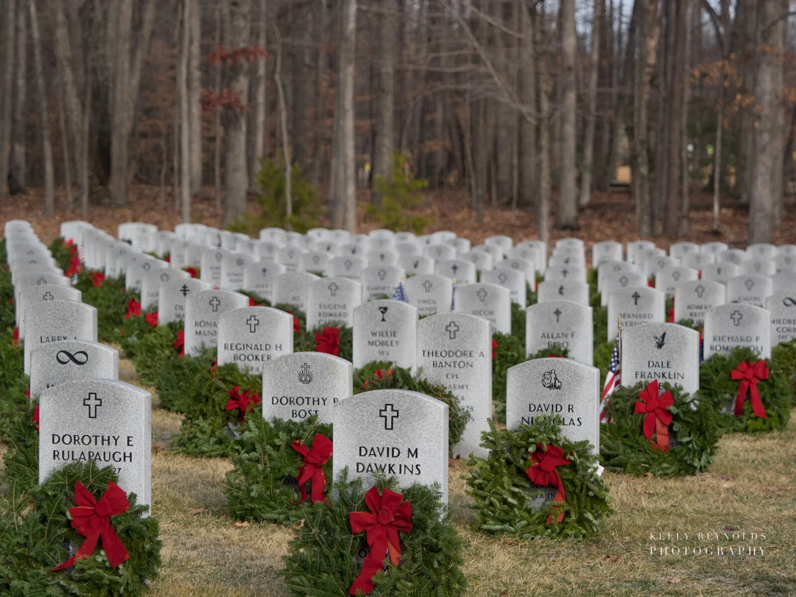 wreaths-across-american-2016_24769114537_o-1.jpg