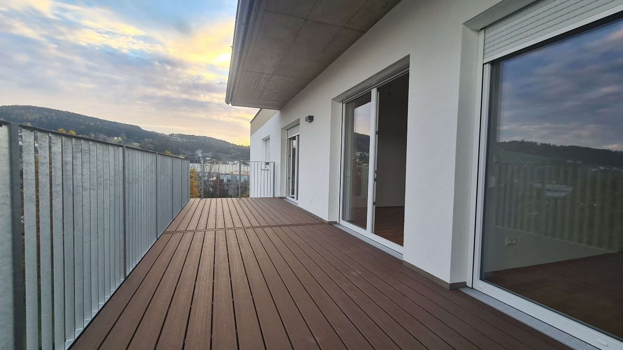 FJS Balkon .jpg