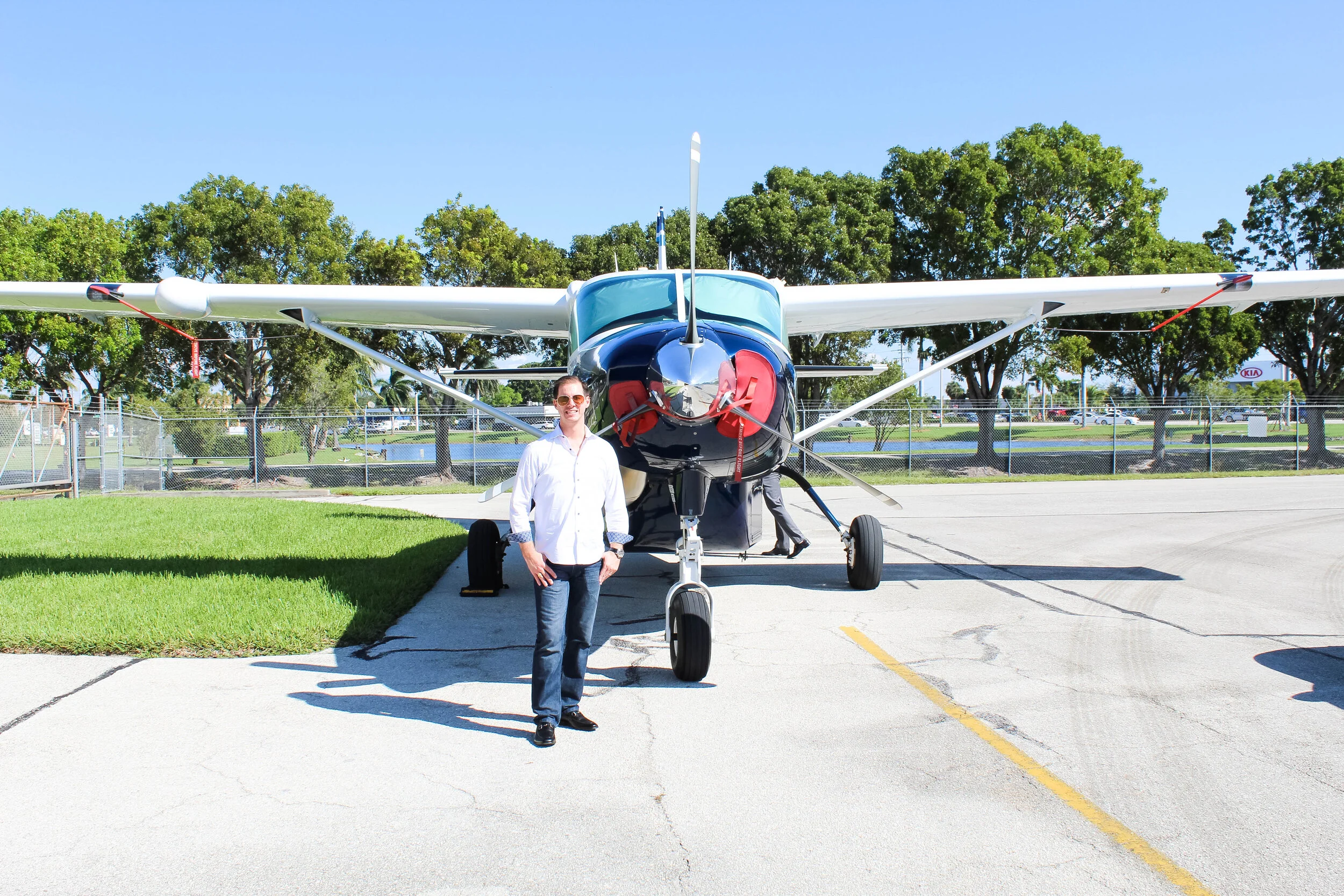 jet_1_caravan_Naples_FL_Travel.jpg