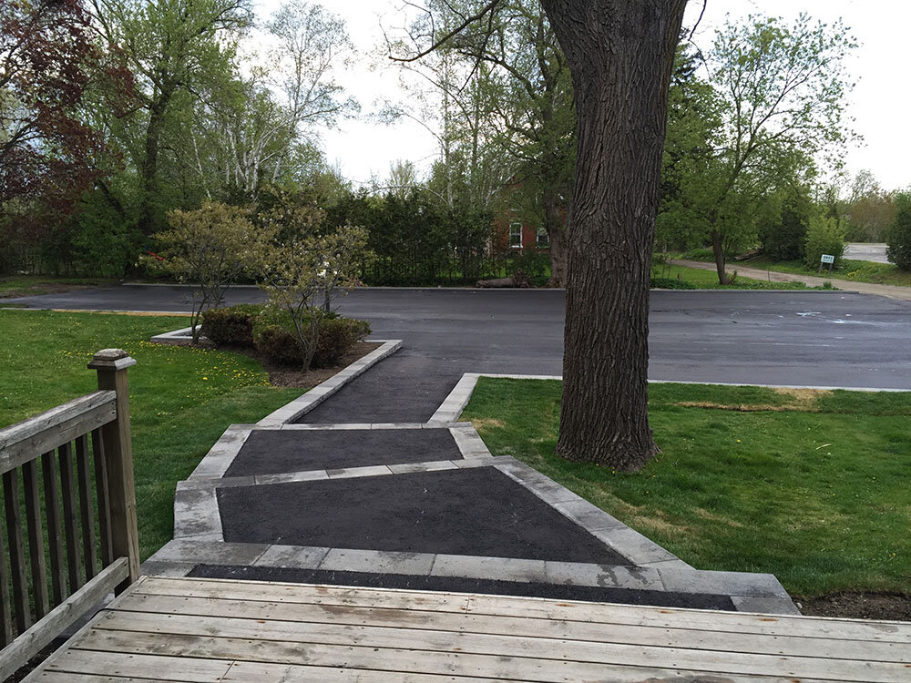 Commercial-Asphalt-Parking-Lot-and-Walkway-Paving-Richmond-Hill-Metro-Wide-Paving.jpg