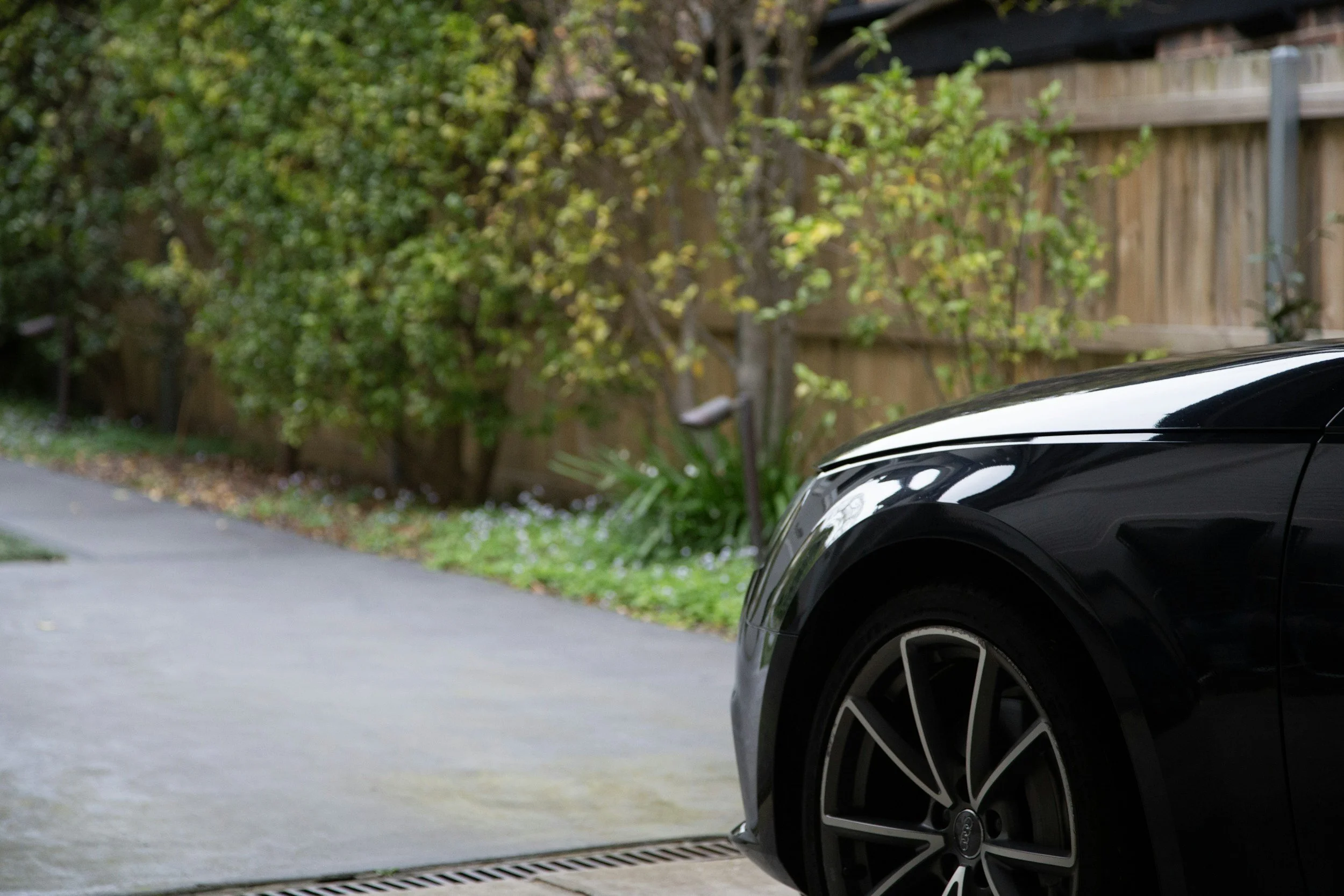 5 Warning Signs Your Driveway Needs Full Replacement (Not Just Repairs)